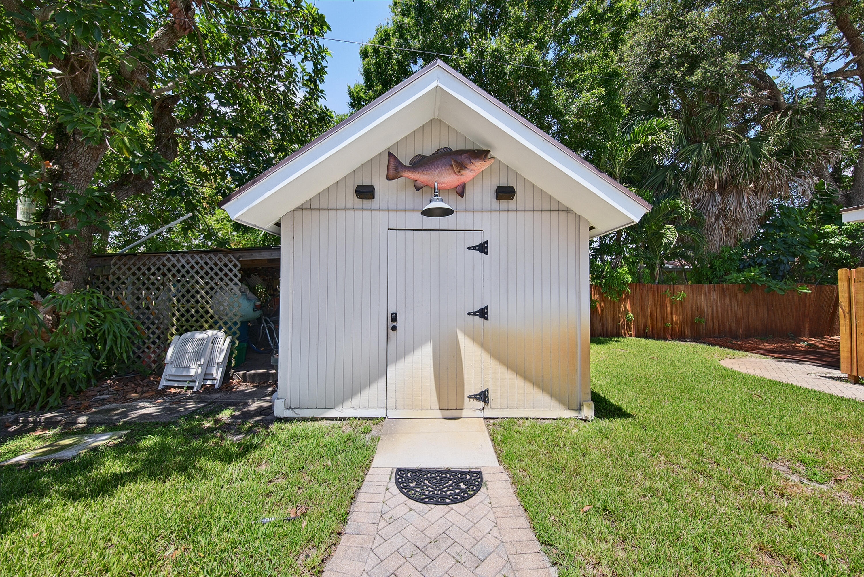 800 SW 19TH Street