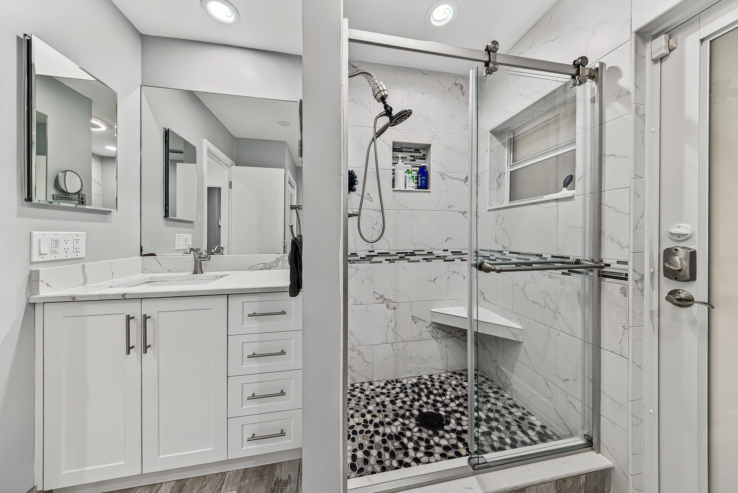 800 SW 19TH Street