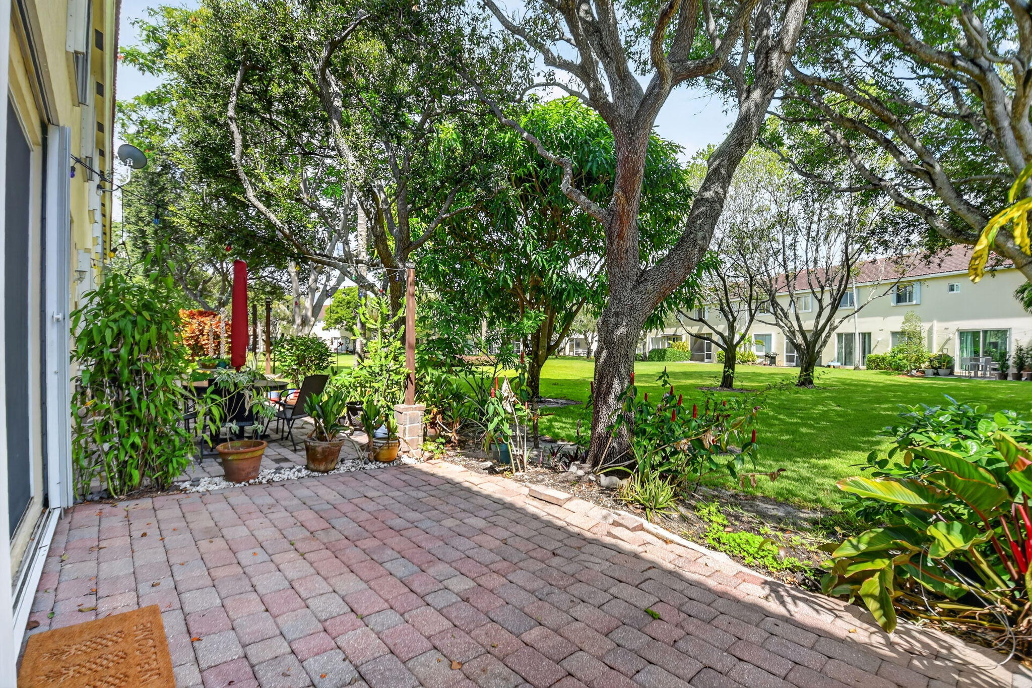 3085 N EVERGREEN Circle