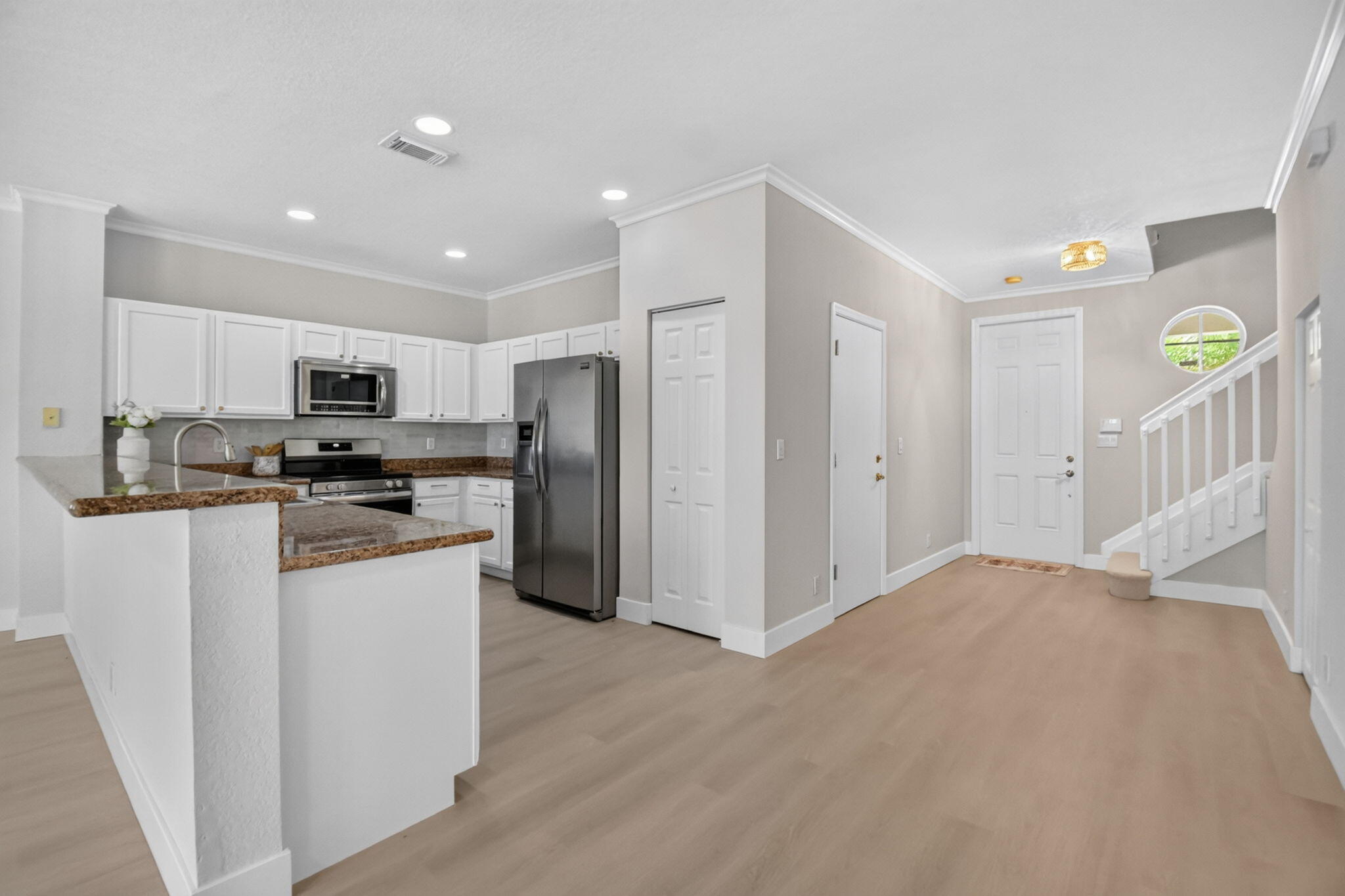 3085 N EVERGREEN Circle