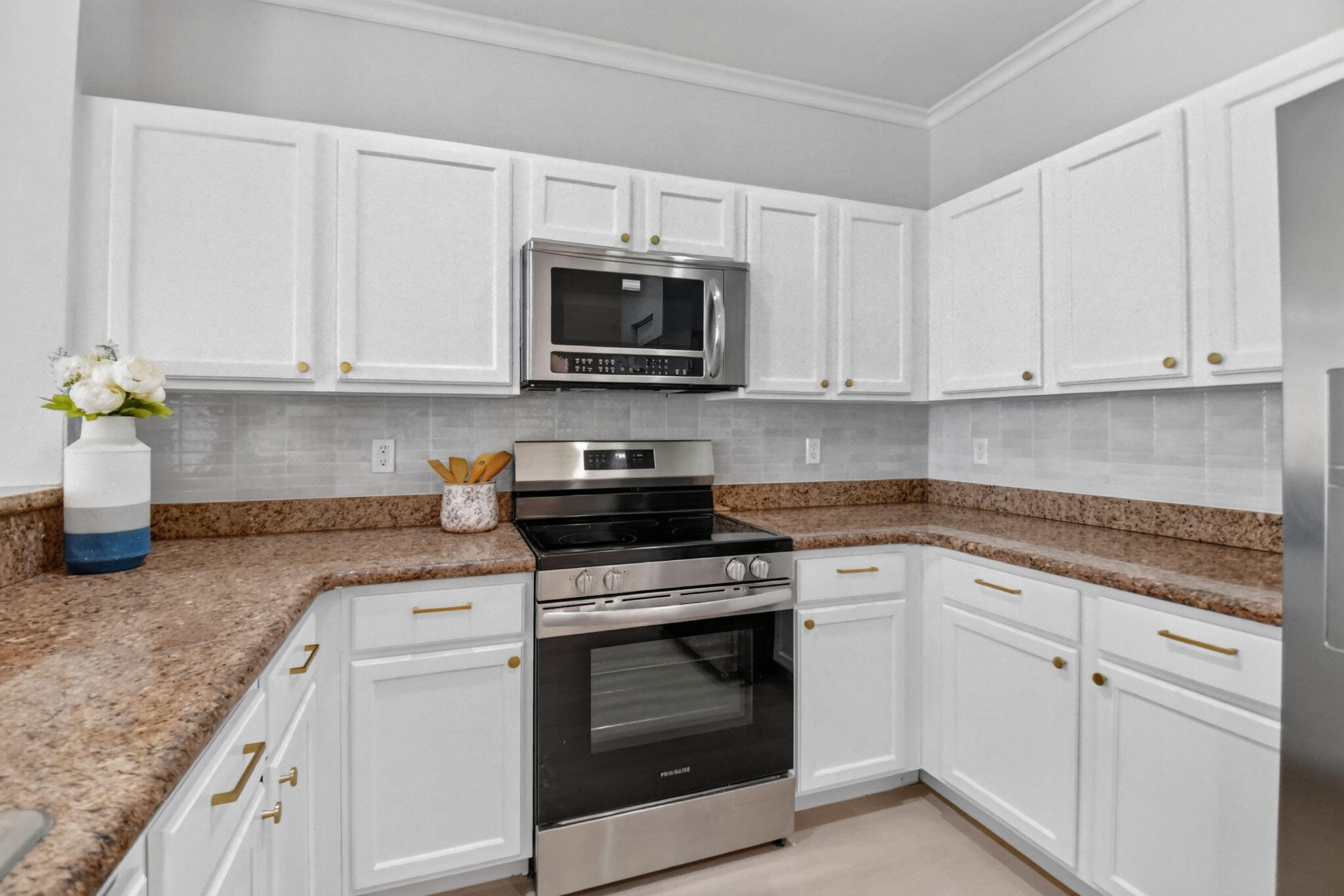 3085 N EVERGREEN Circle