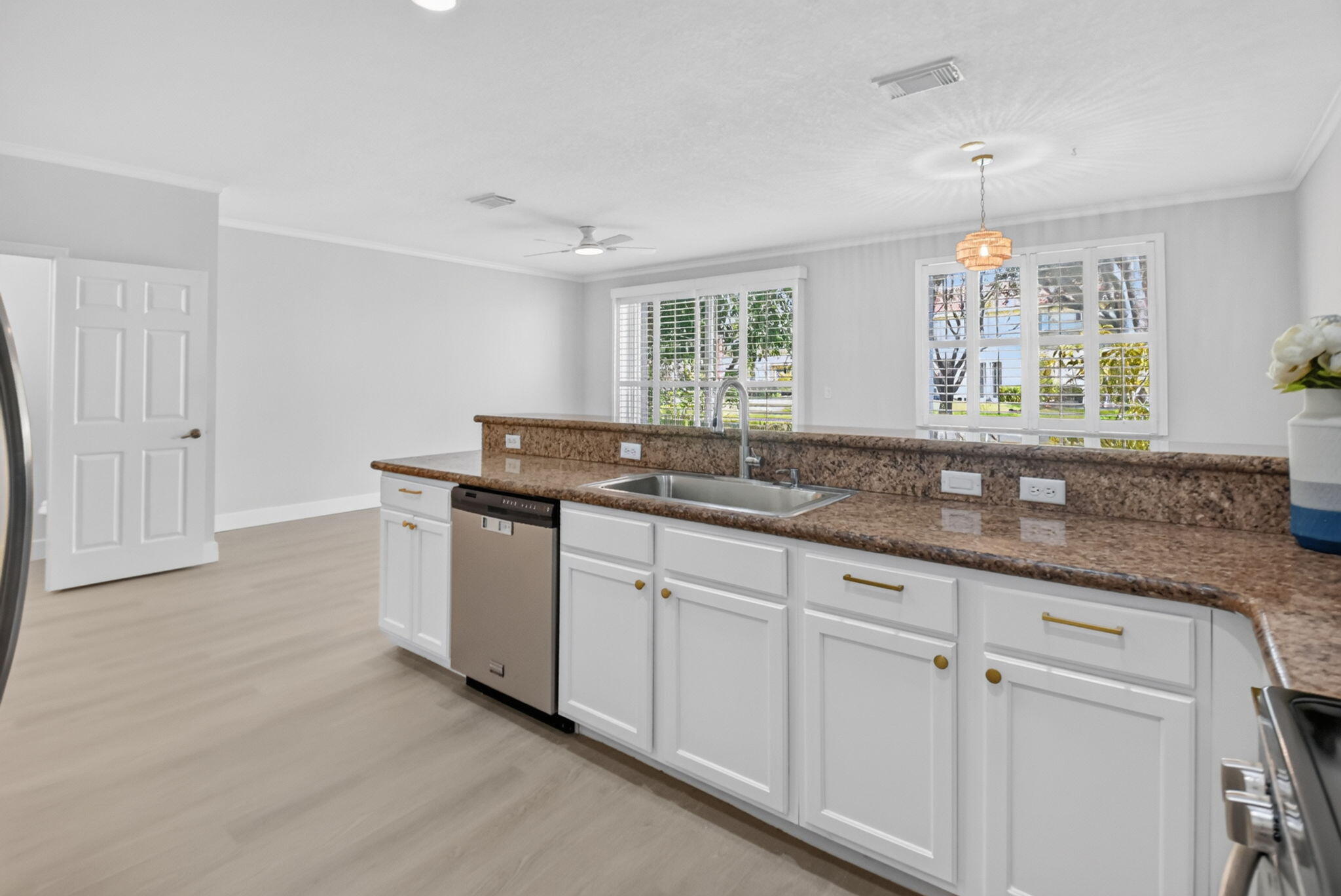 3085 N EVERGREEN Circle