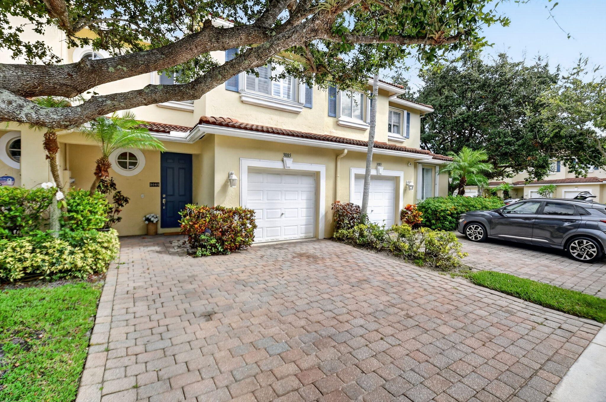 3085 N EVERGREEN Circle