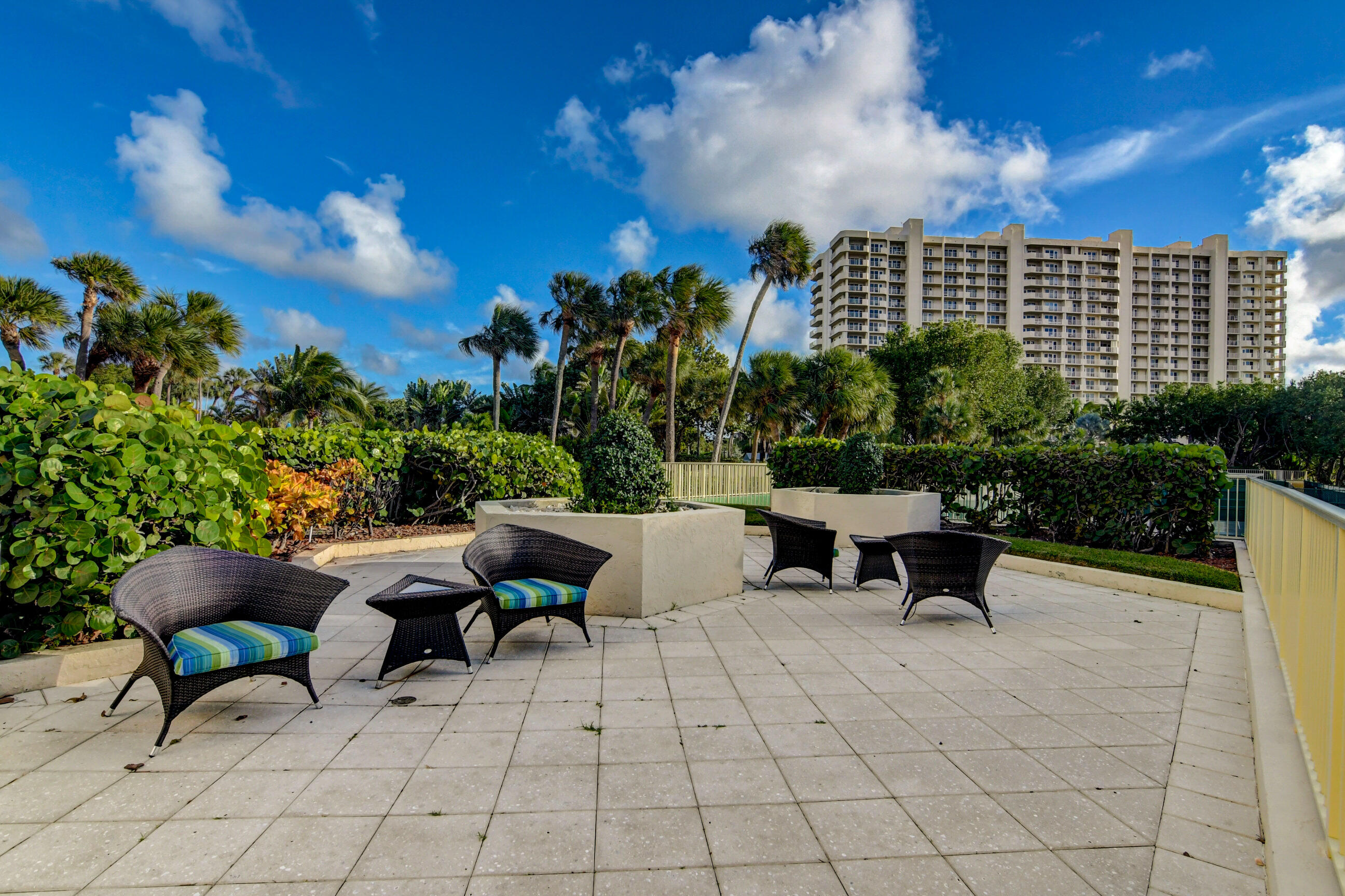 4301 N OCEAN Boulevard 507