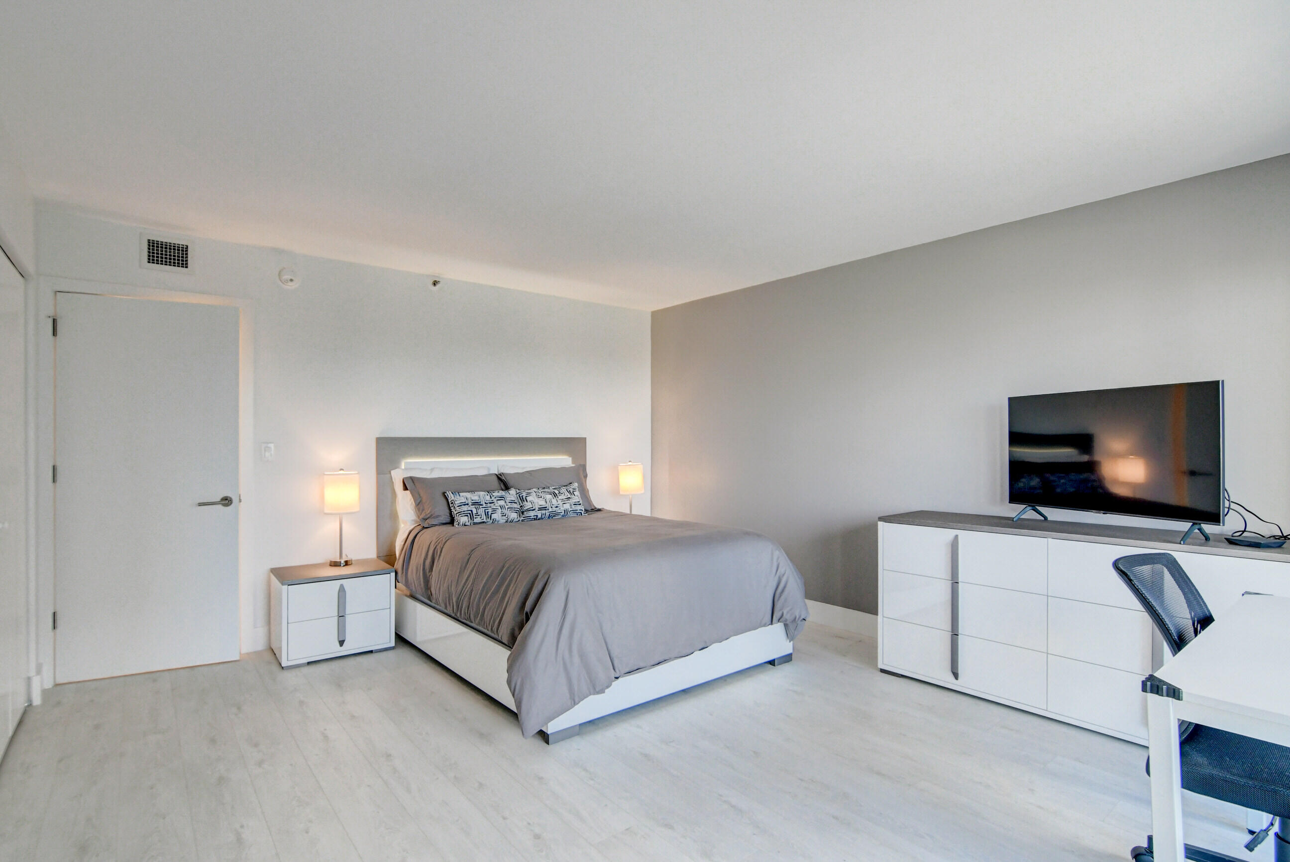 4301 N OCEAN Boulevard 507