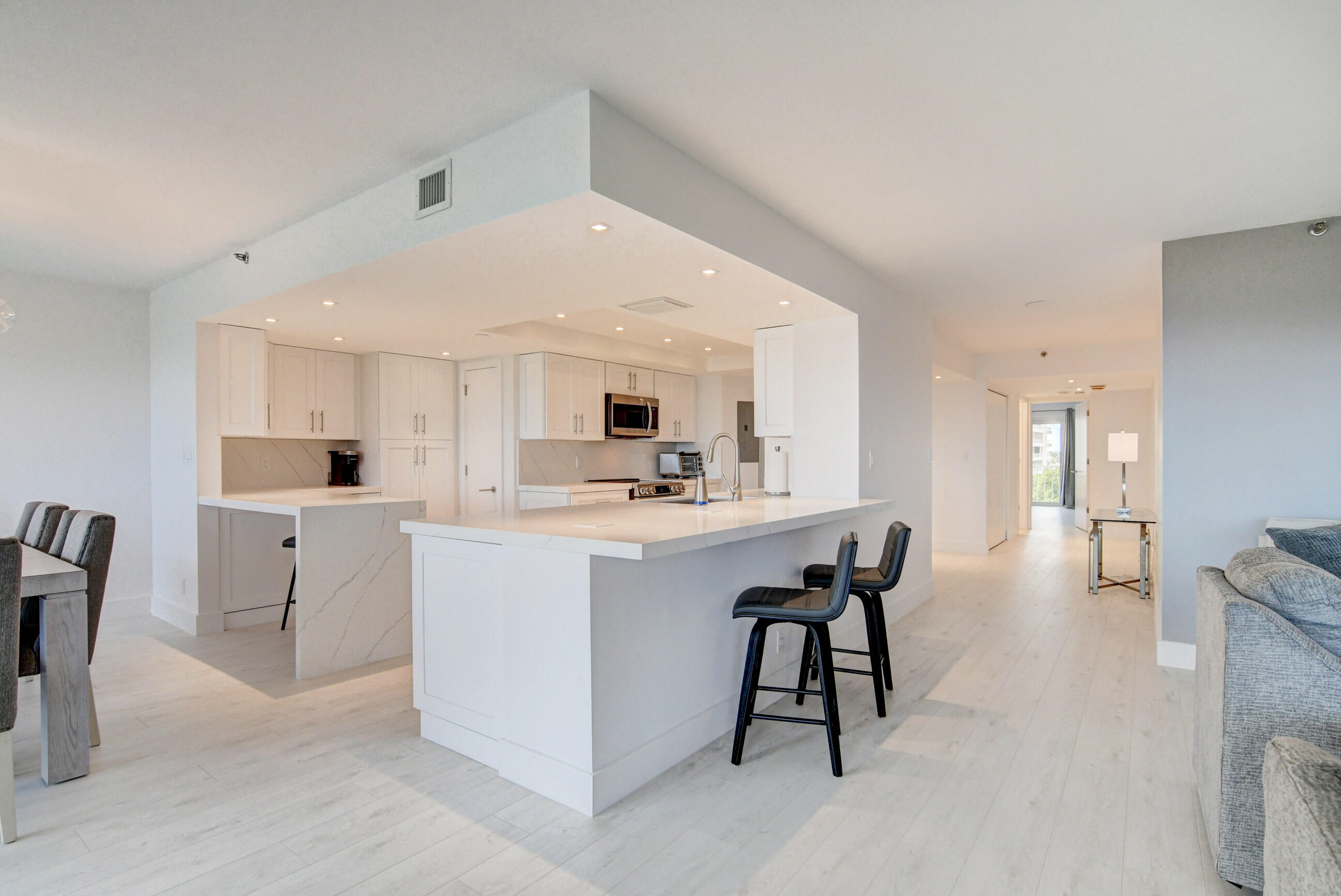 4301 N OCEAN Boulevard 507