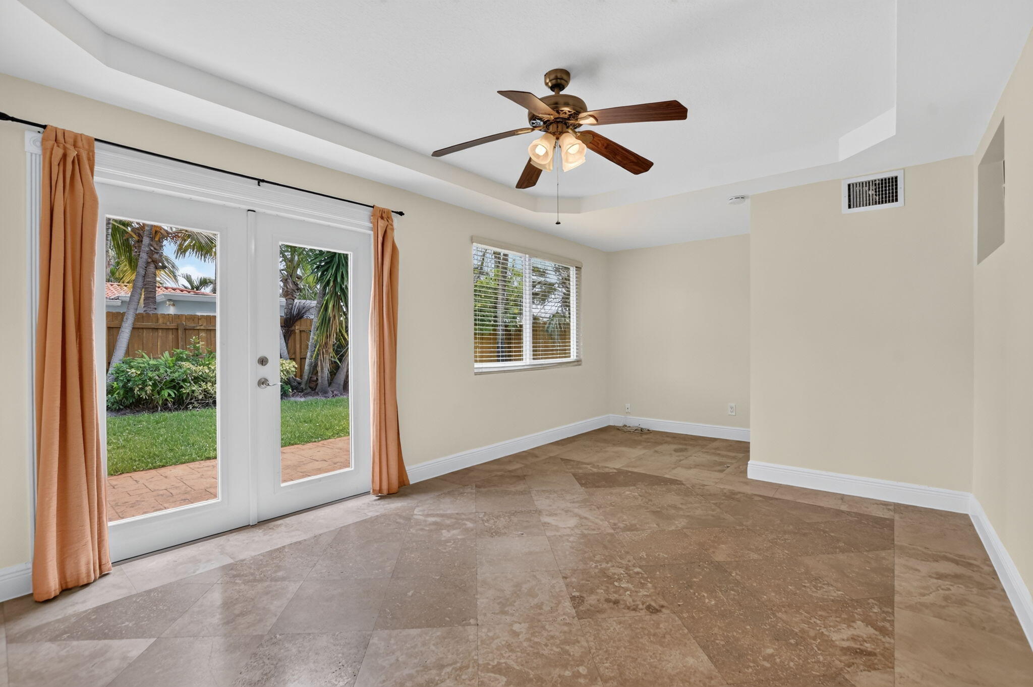 2250 NE 4TH Court