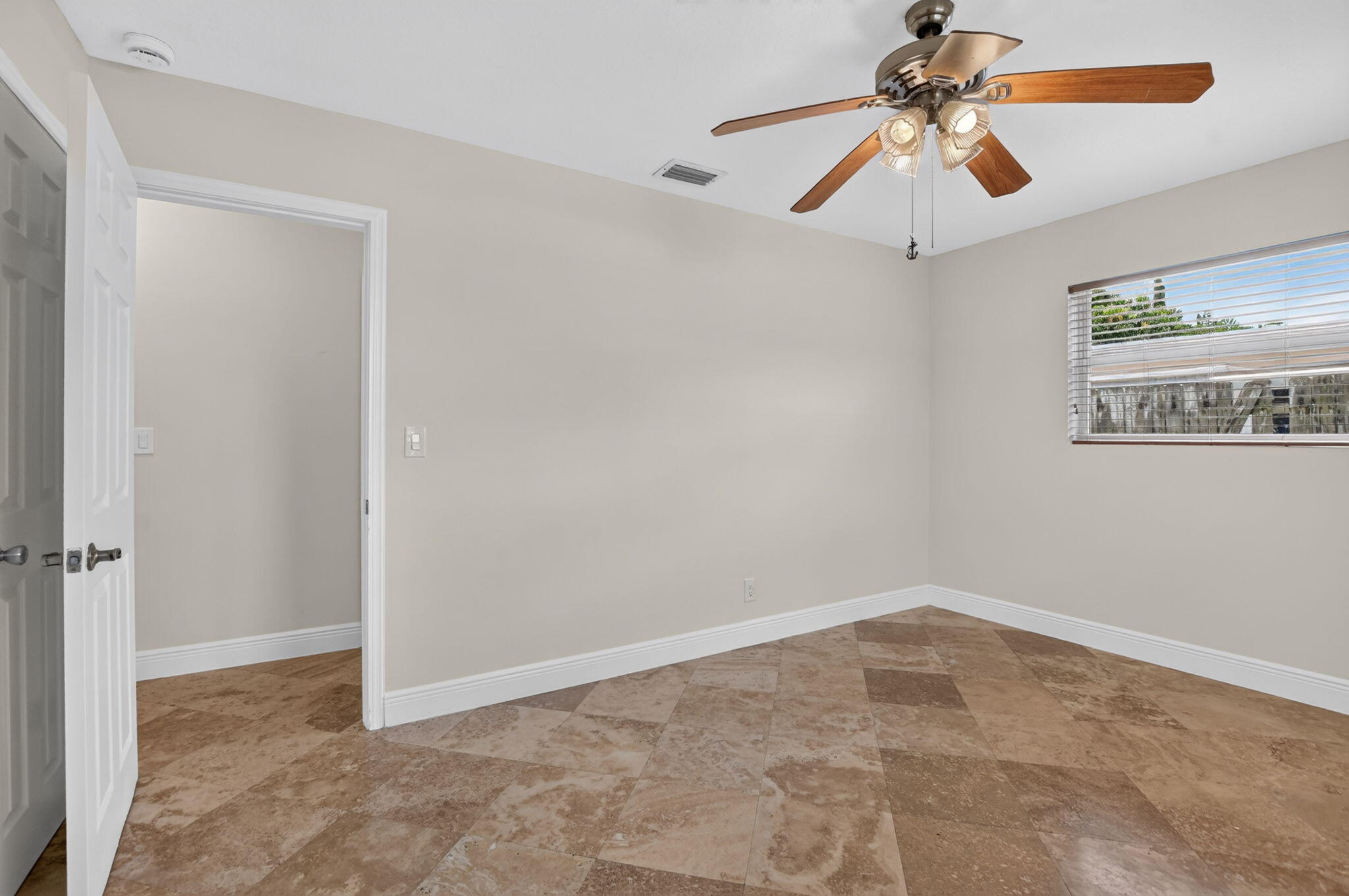 2250 NE 4TH Court