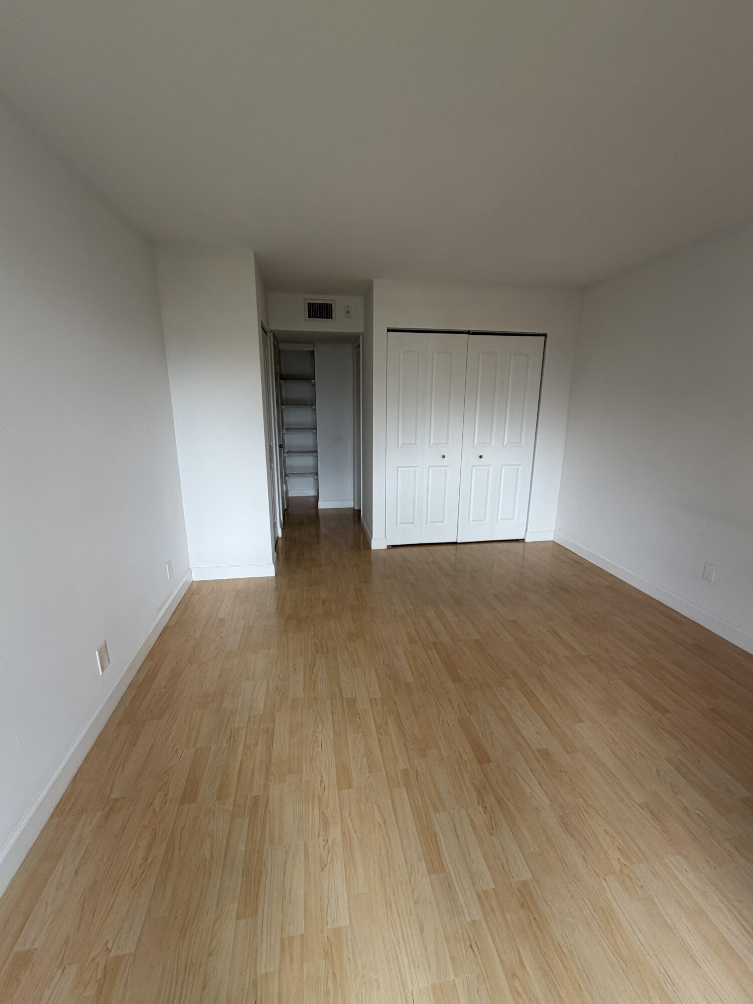 3590 BLUE LAKE Drive 405