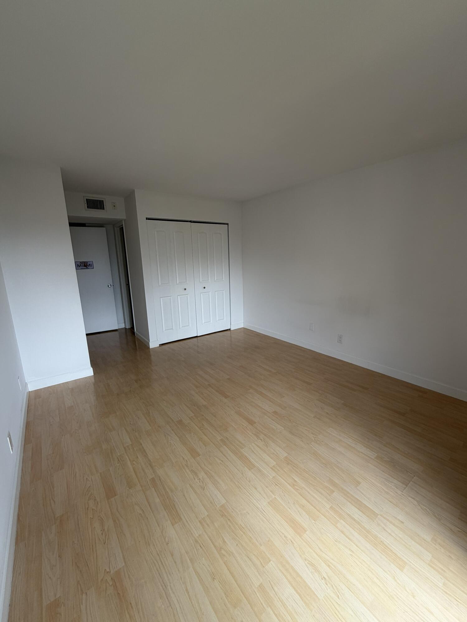 3590 BLUE LAKE Drive 405