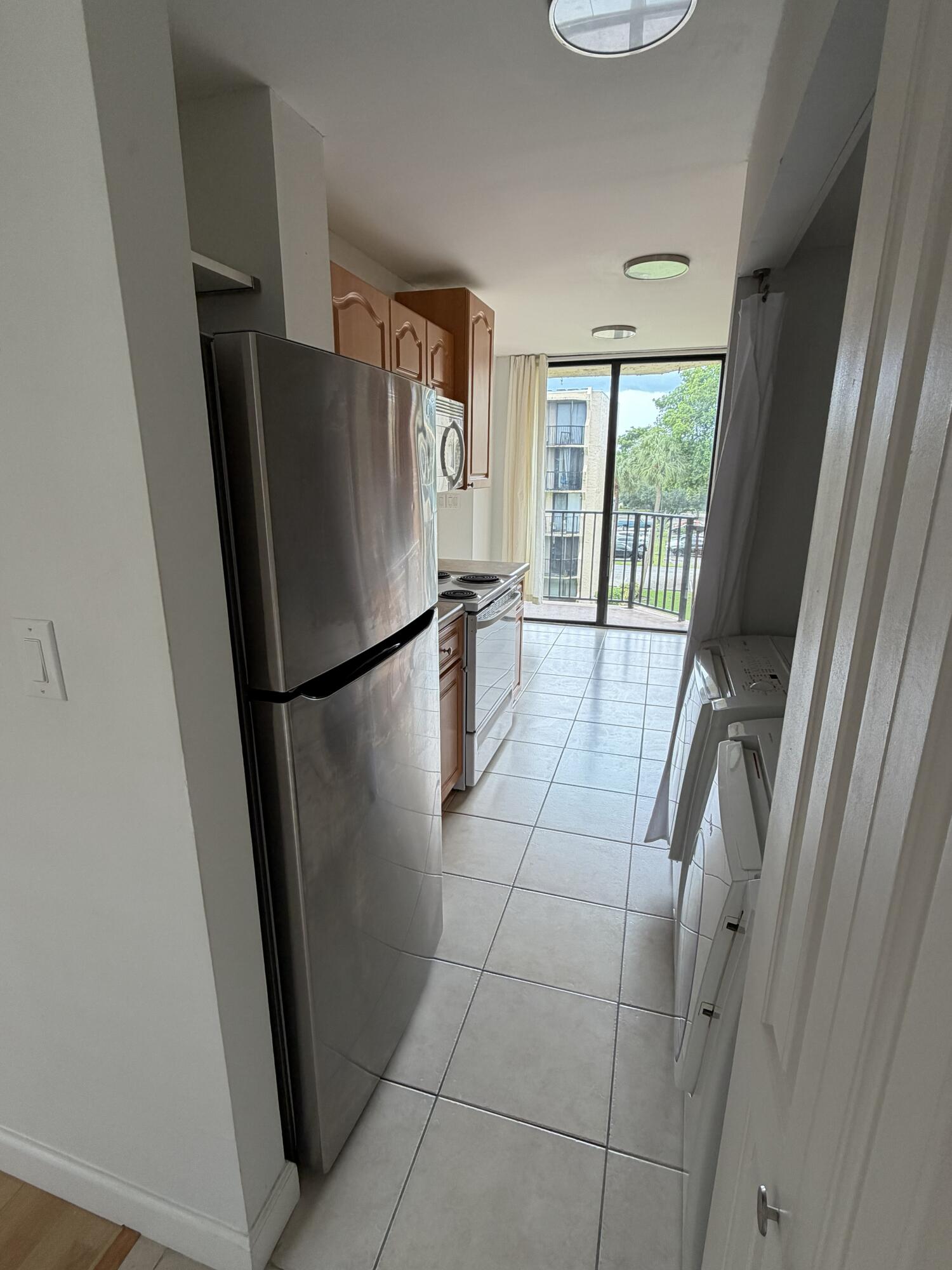 3590 BLUE LAKE Drive 405