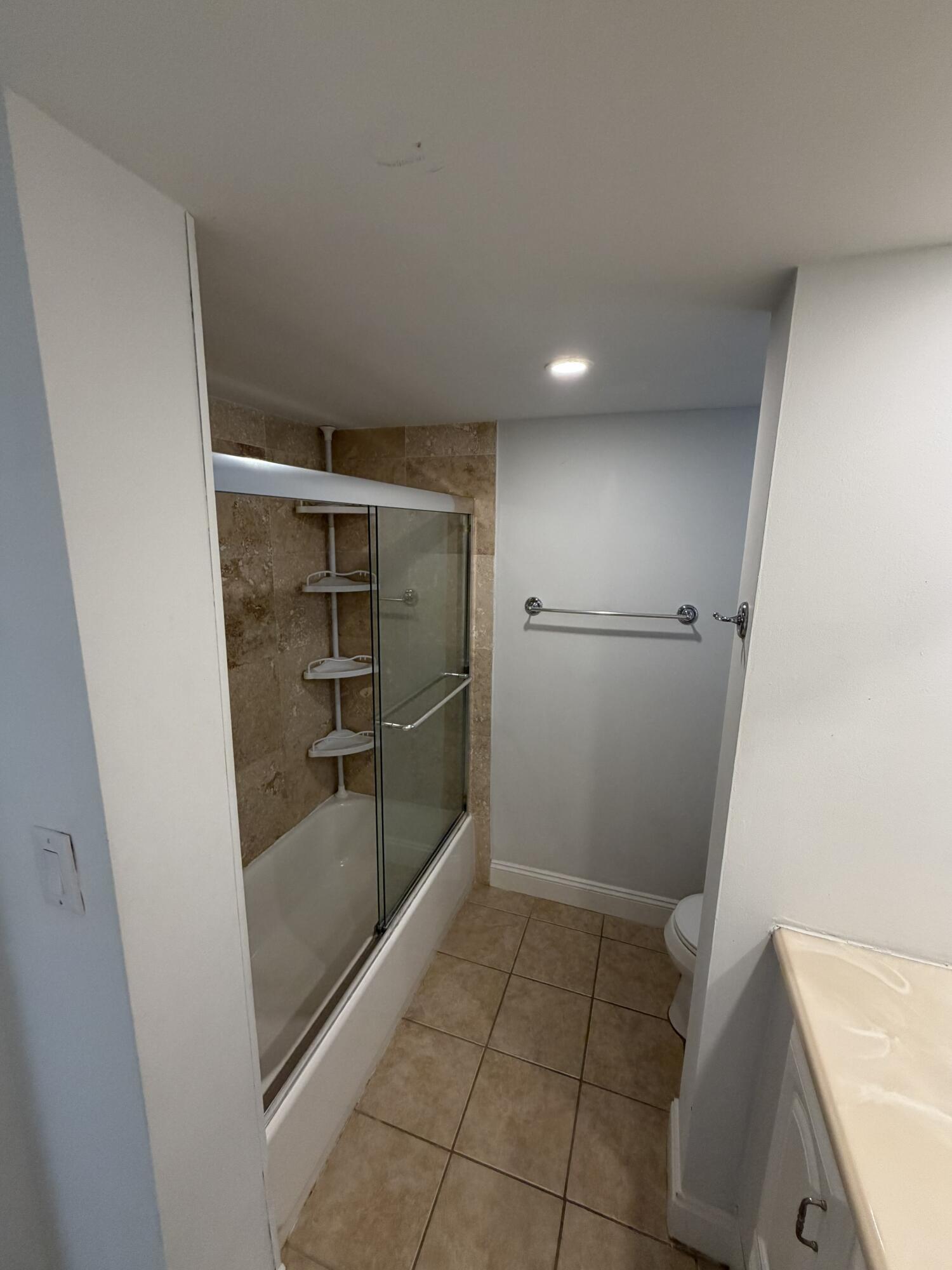 3590 BLUE LAKE Drive 405