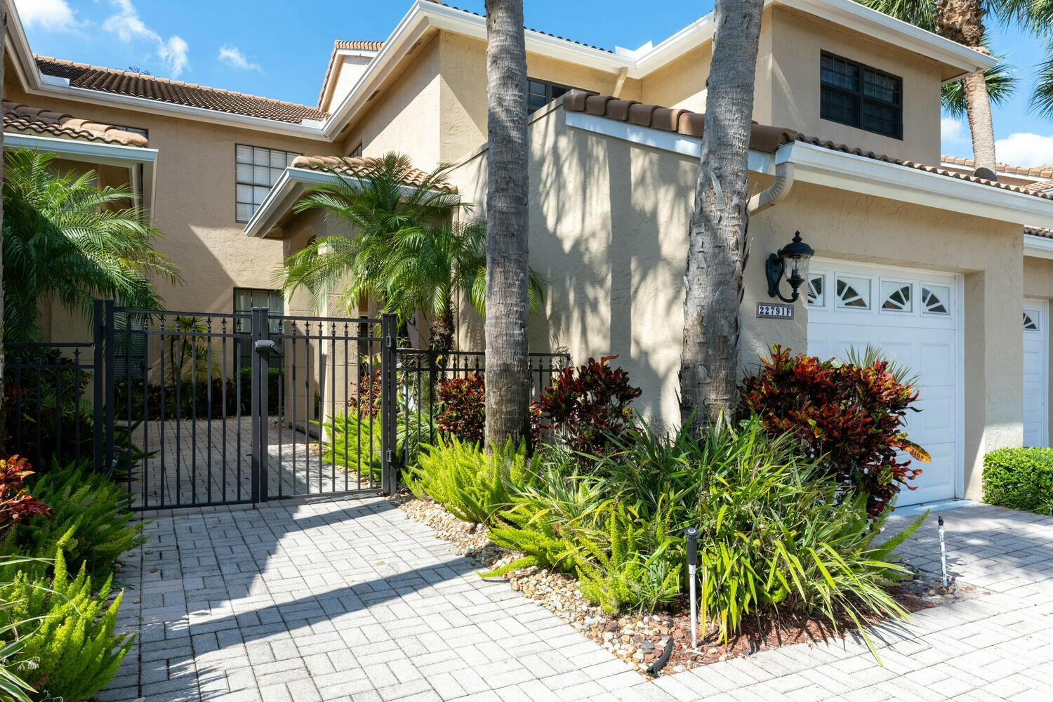 22791 Trelawny Terrace F