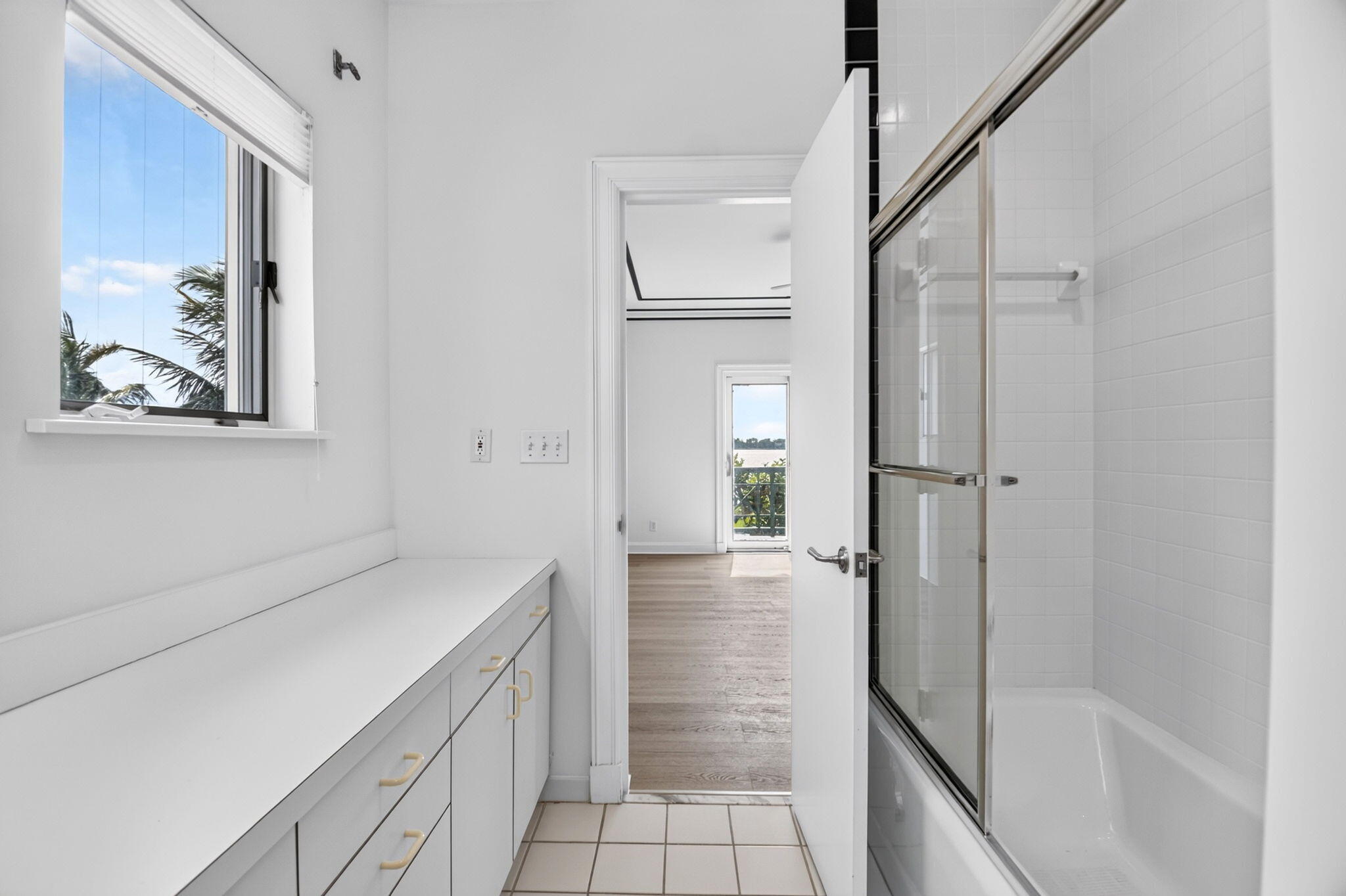 5011 S FLAGLER Drive