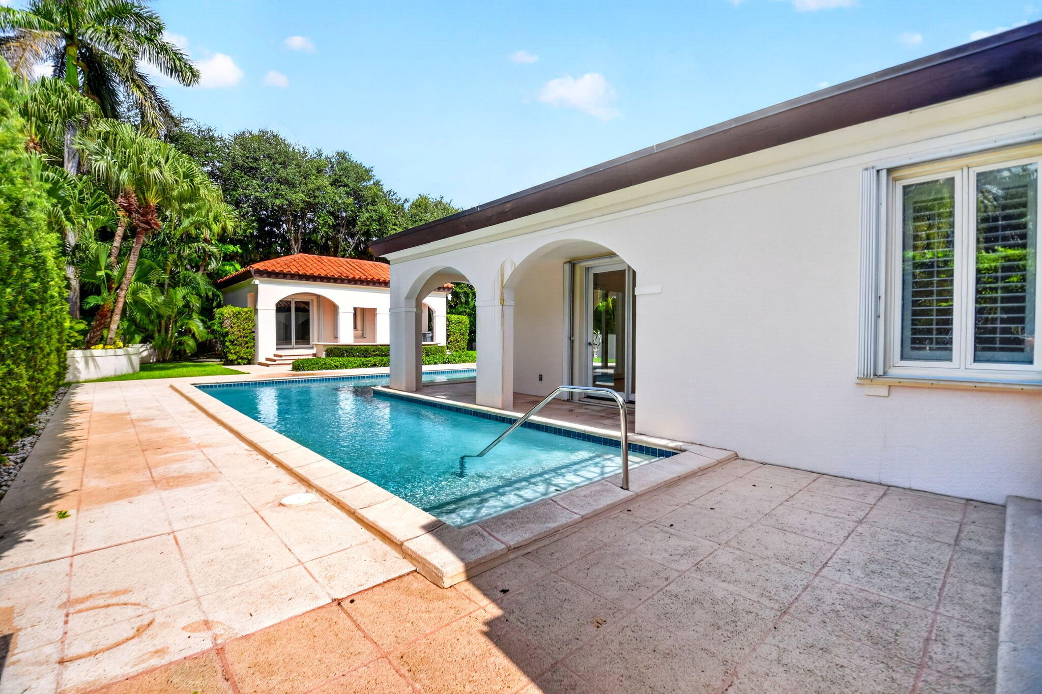 5011 S FLAGLER Drive