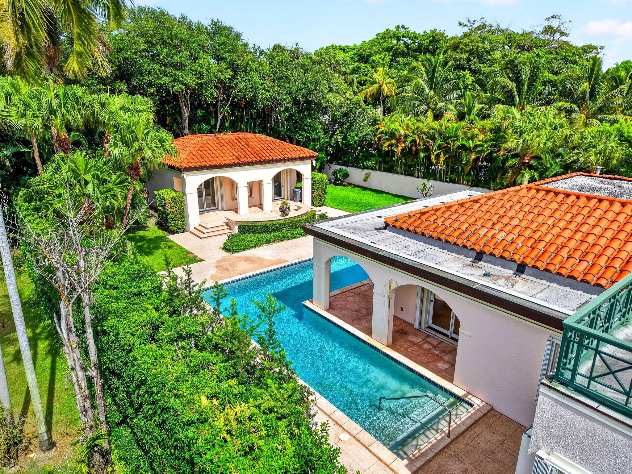 5011 S FLAGLER Drive