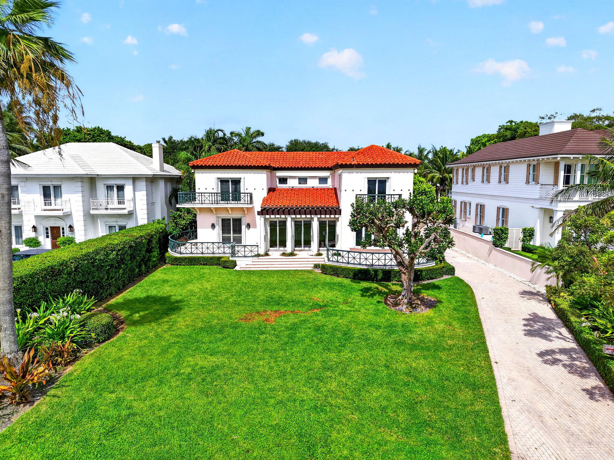 5011 S FLAGLER Drive