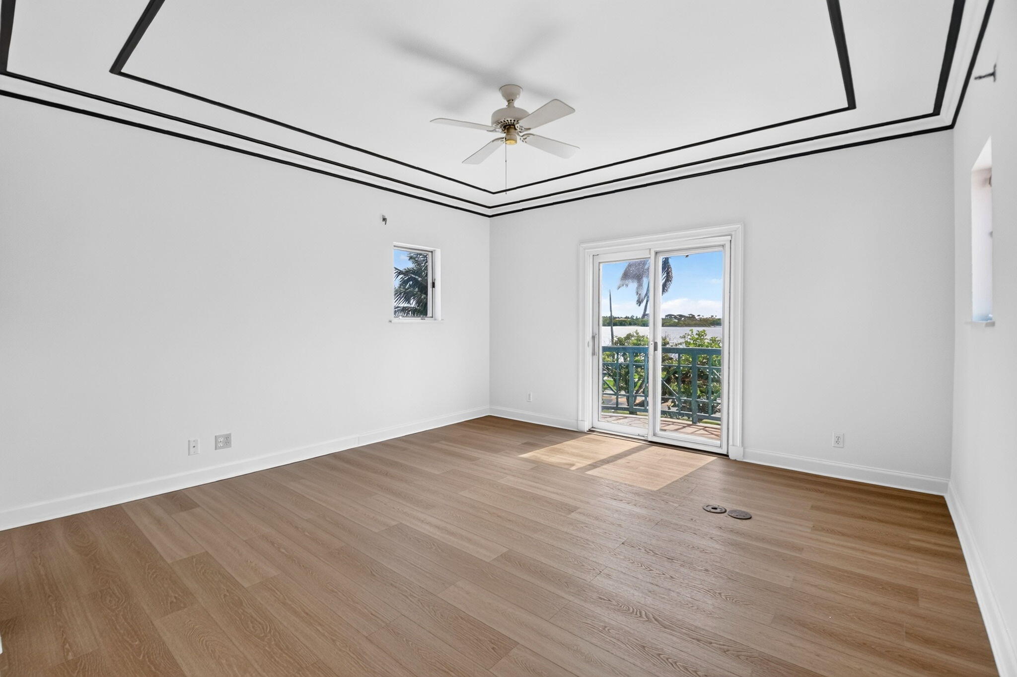 5011 S FLAGLER Drive