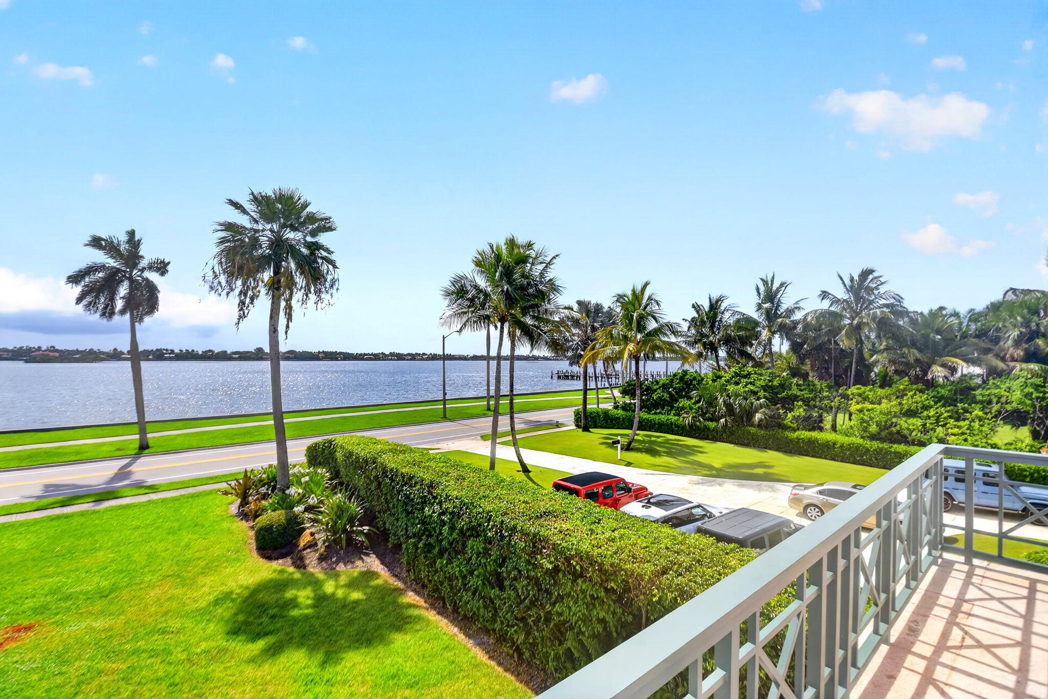 5011 S FLAGLER Drive