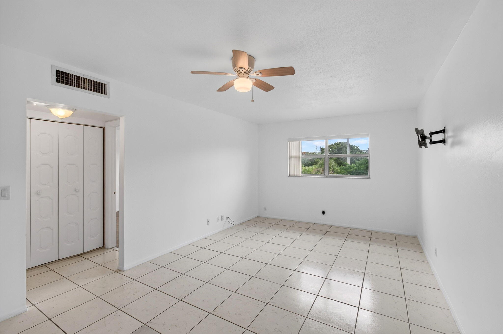 500 SW 2nd Avenue 211
