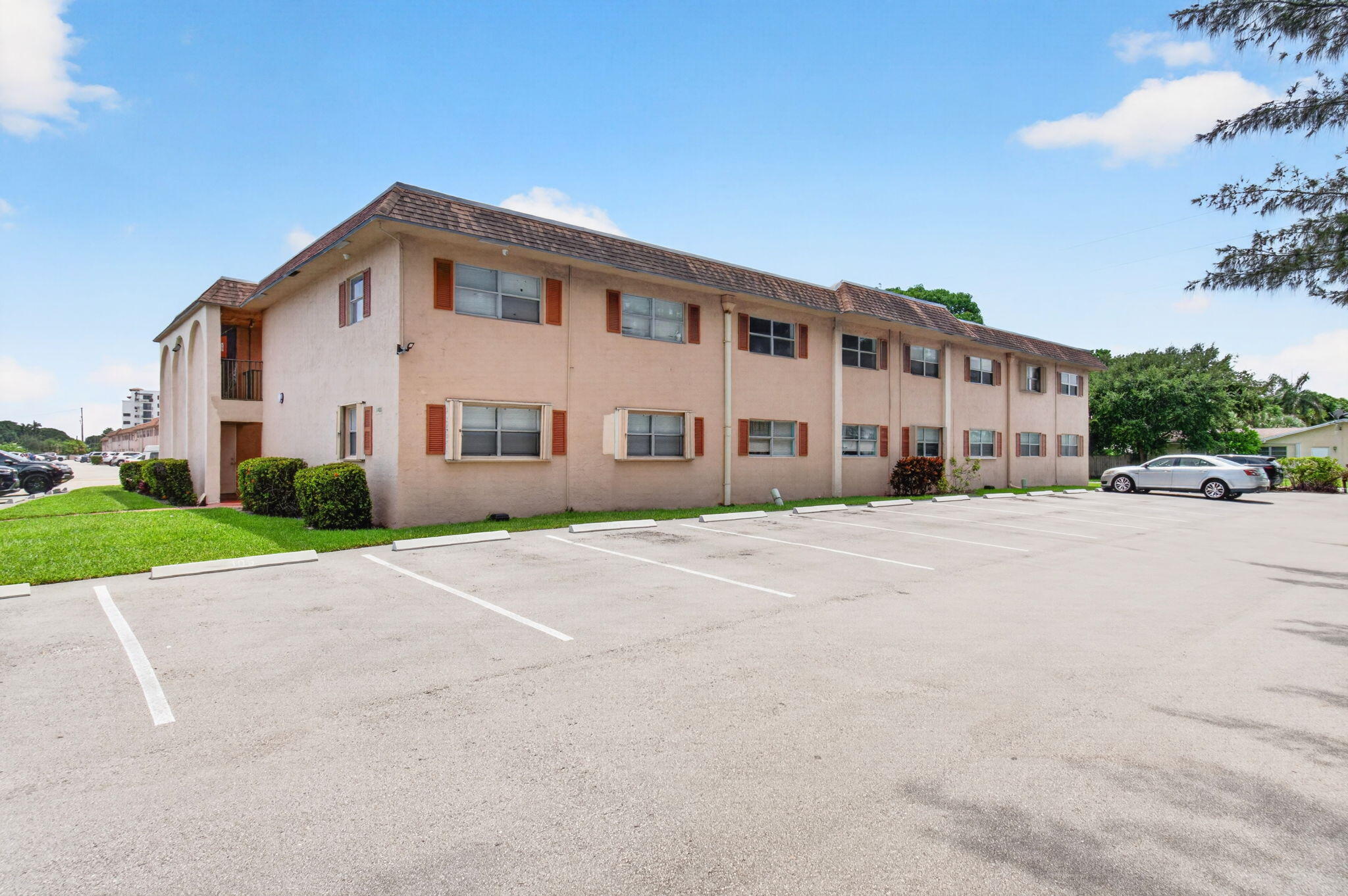 450 SW 2ND Avenue 205