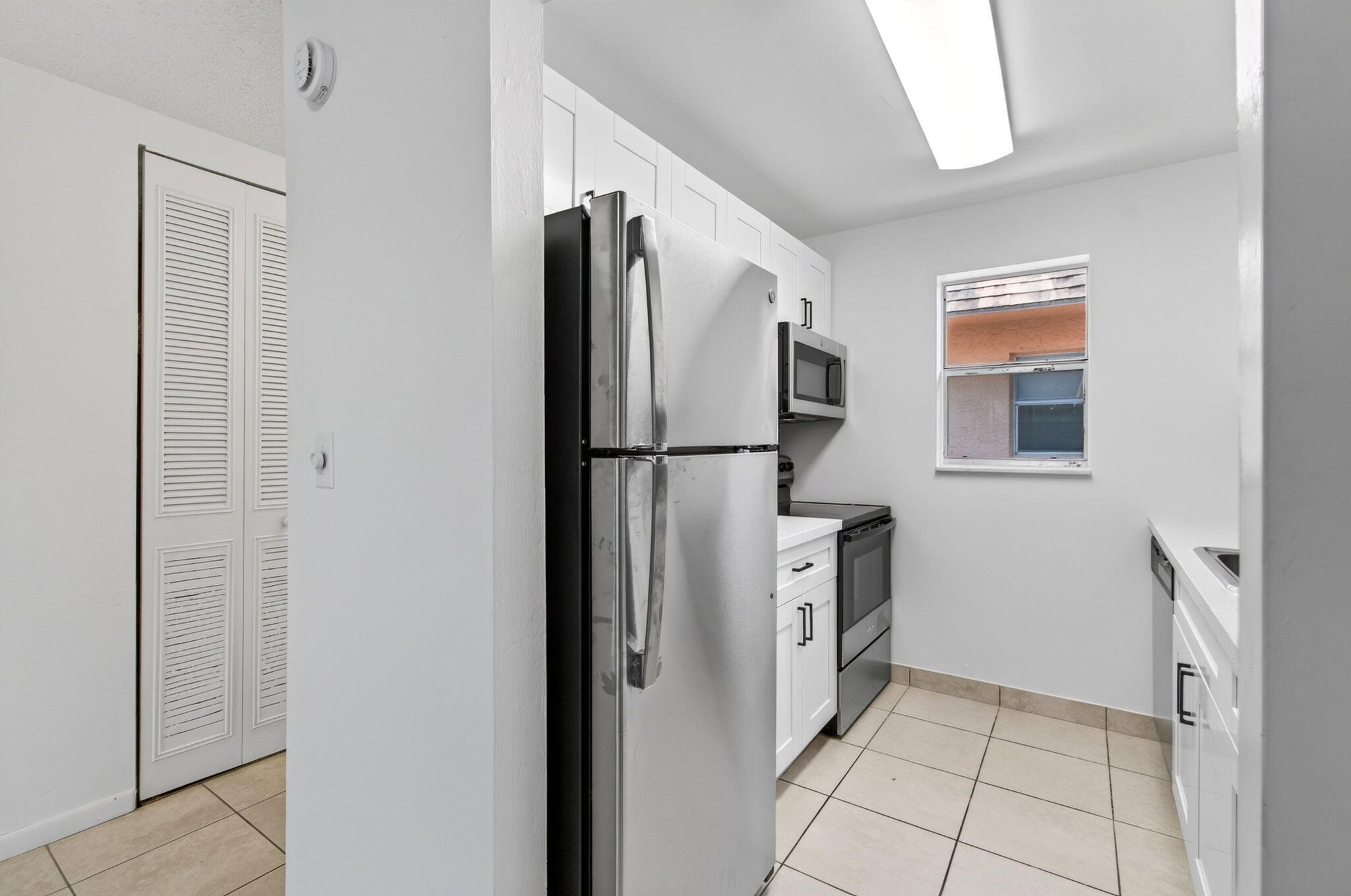 450 SW 2ND Avenue 205
