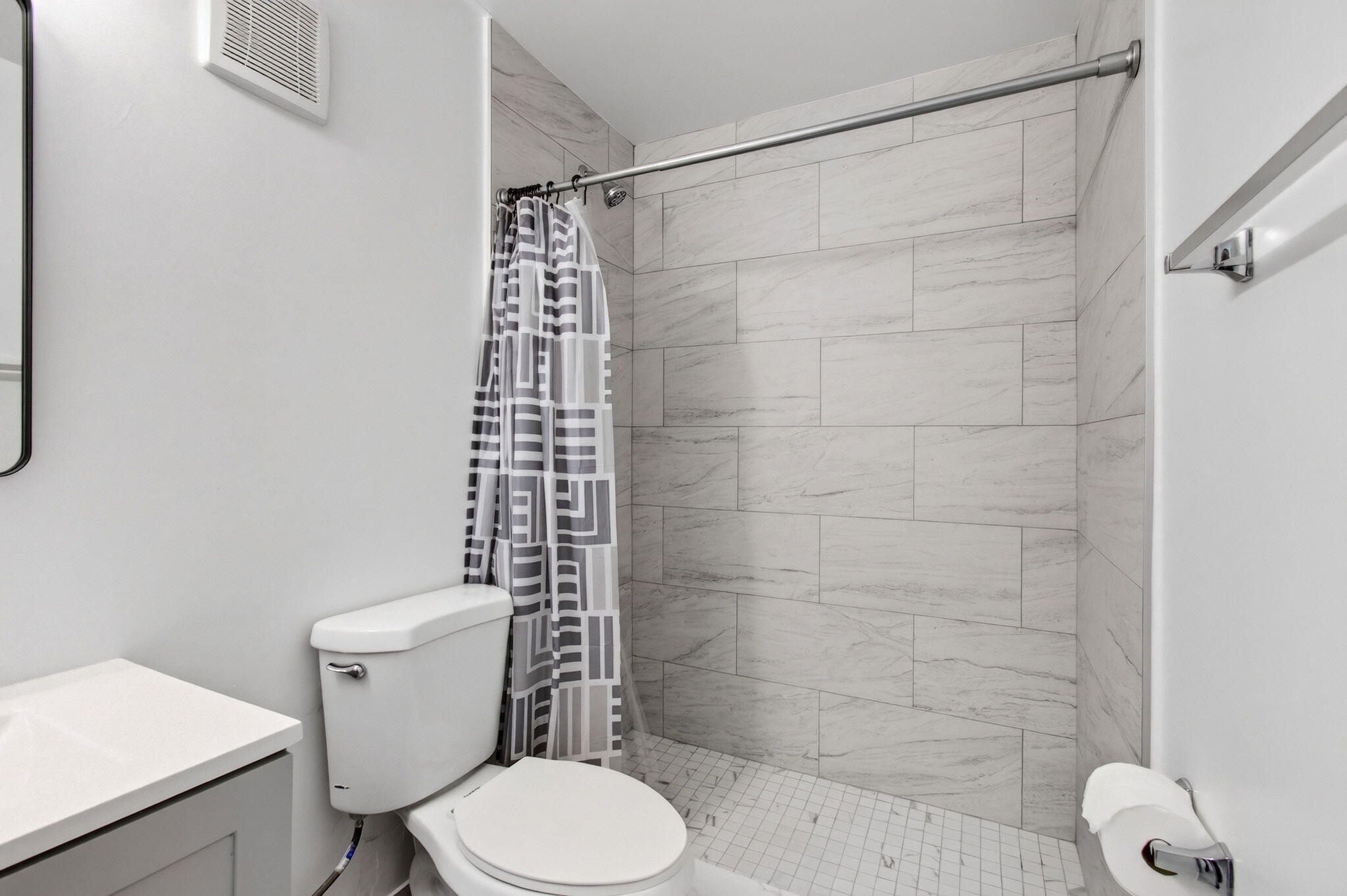 450 SW 2ND Avenue 205