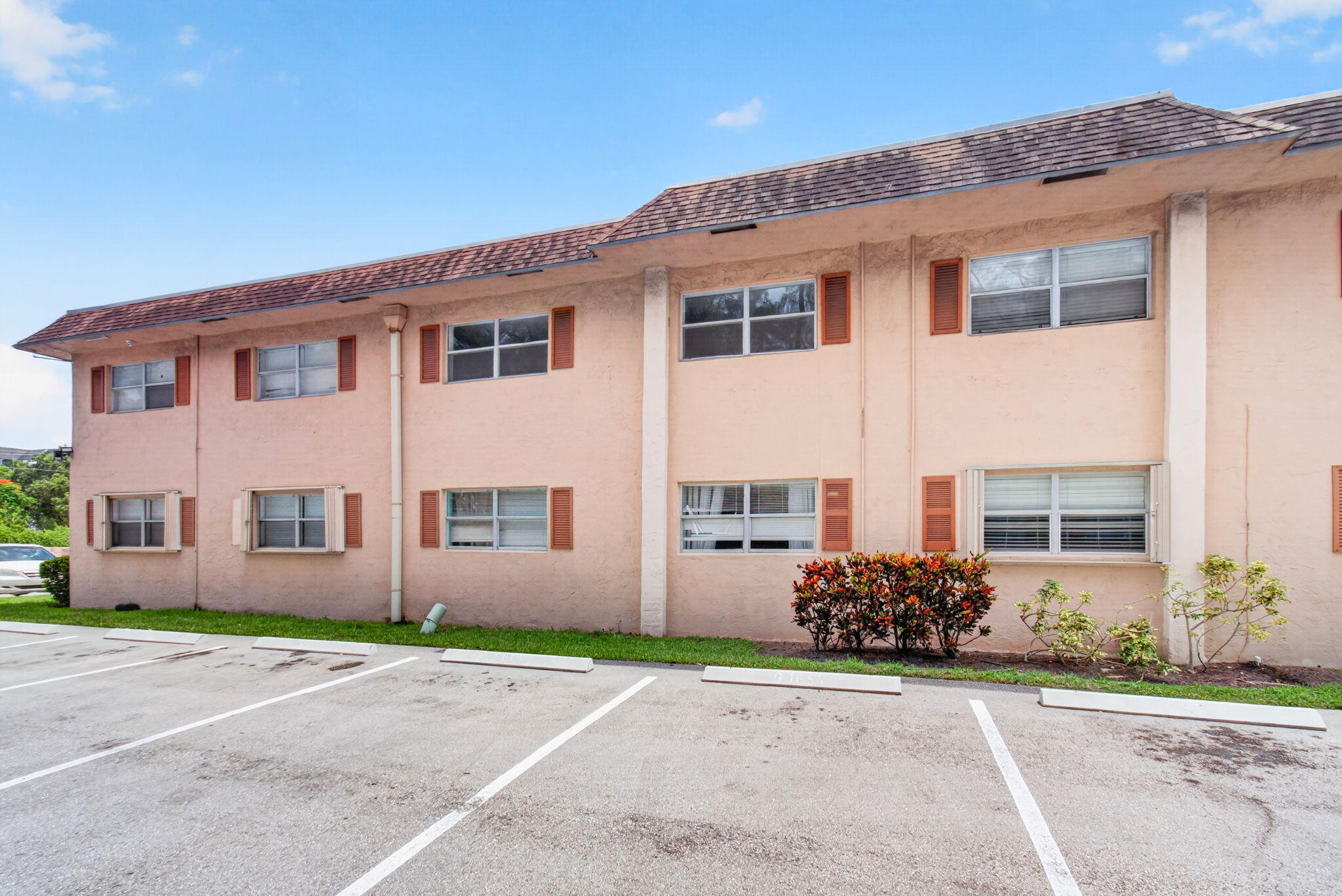 450 SW 2ND Avenue 205