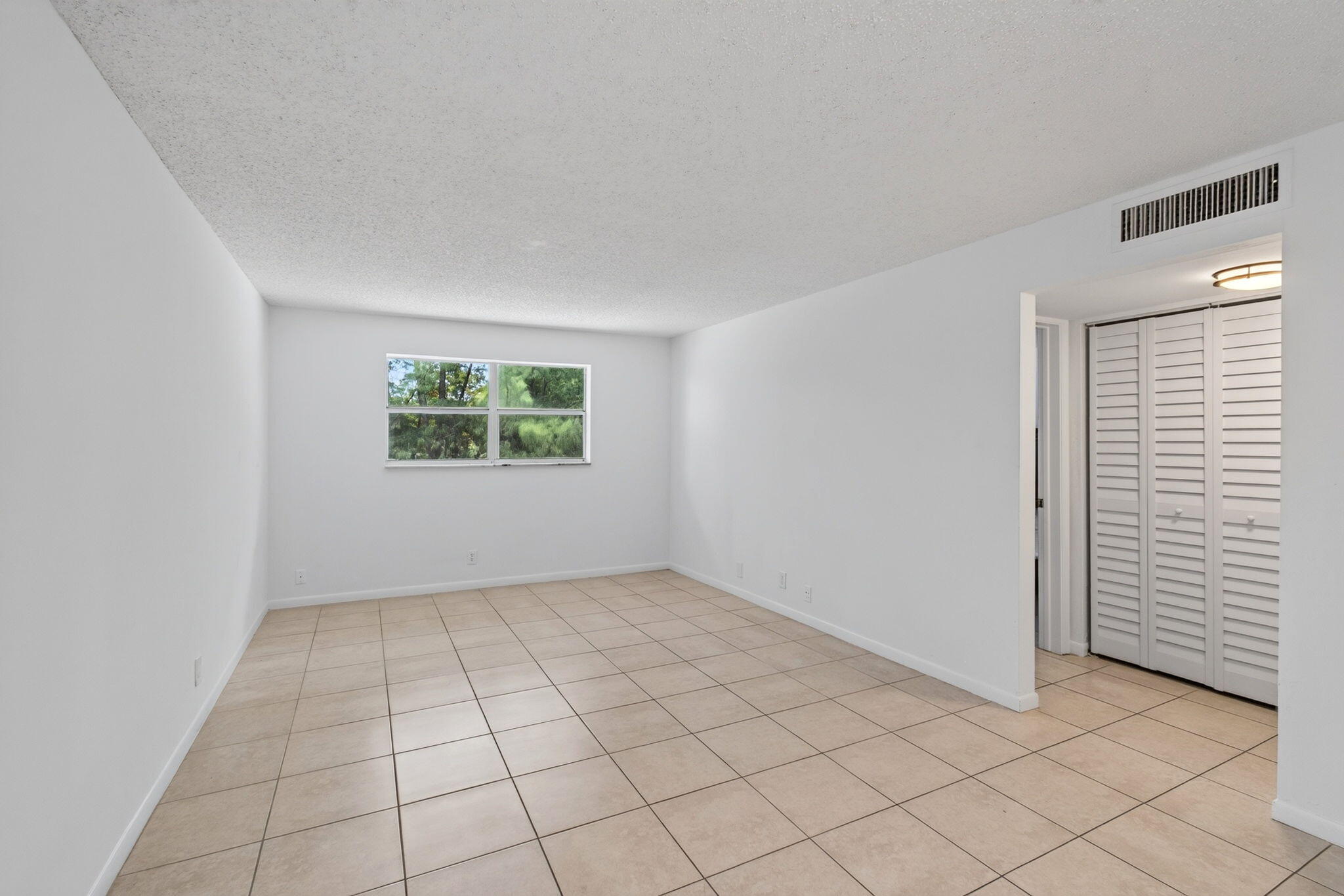 450 SW 2ND Avenue 205