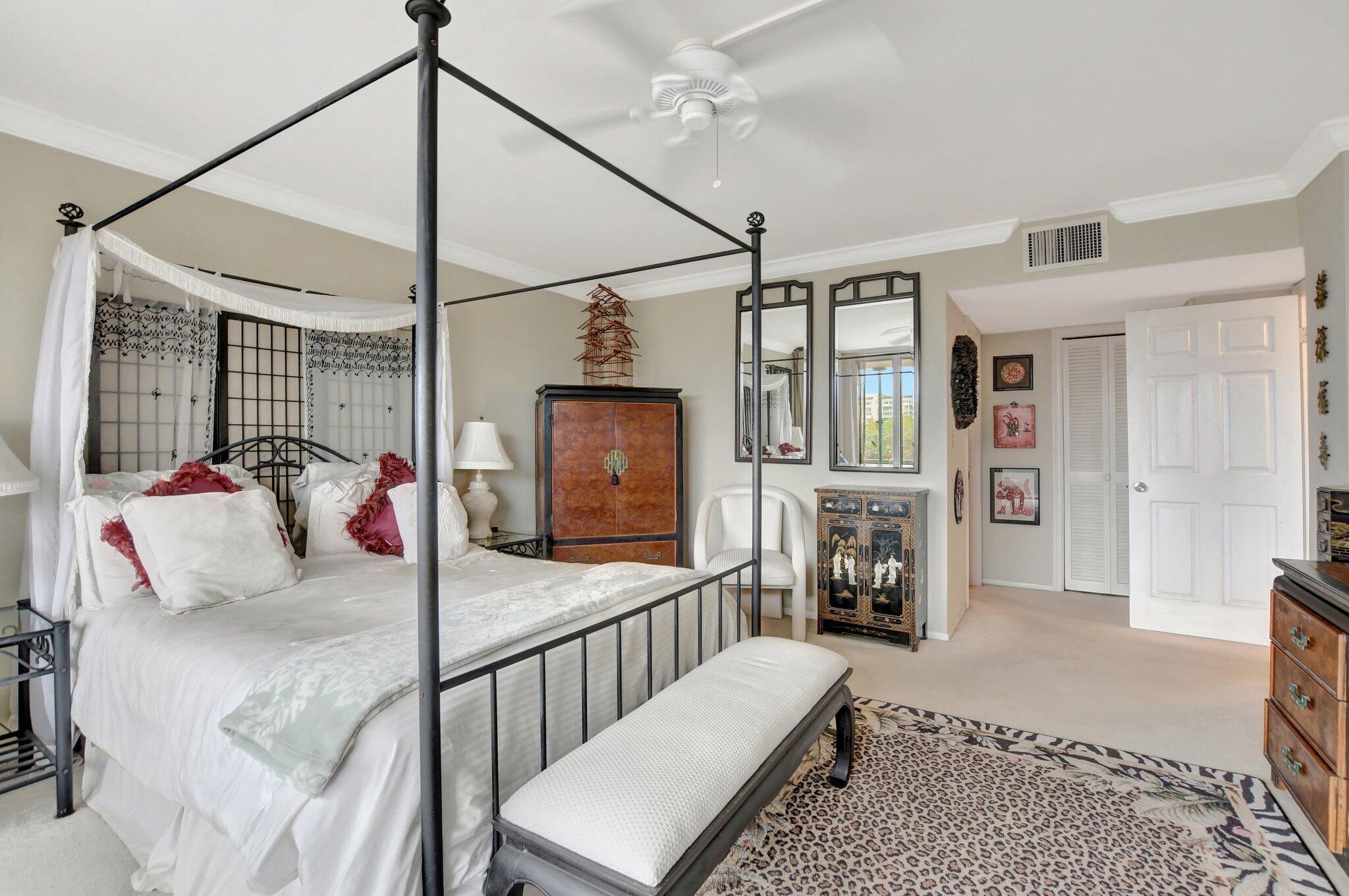1180 S OCEAN Boulevard 0025