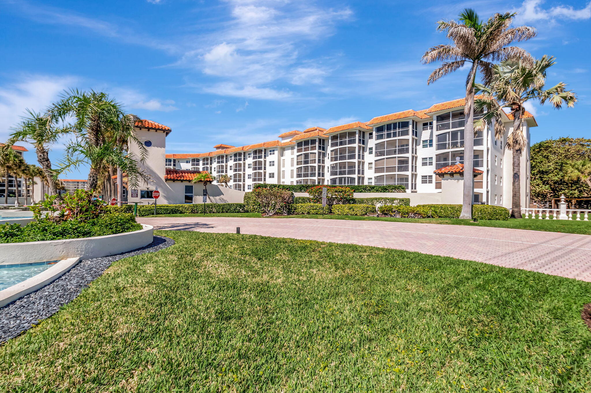 2871 N OCEAN Boulevard N V345