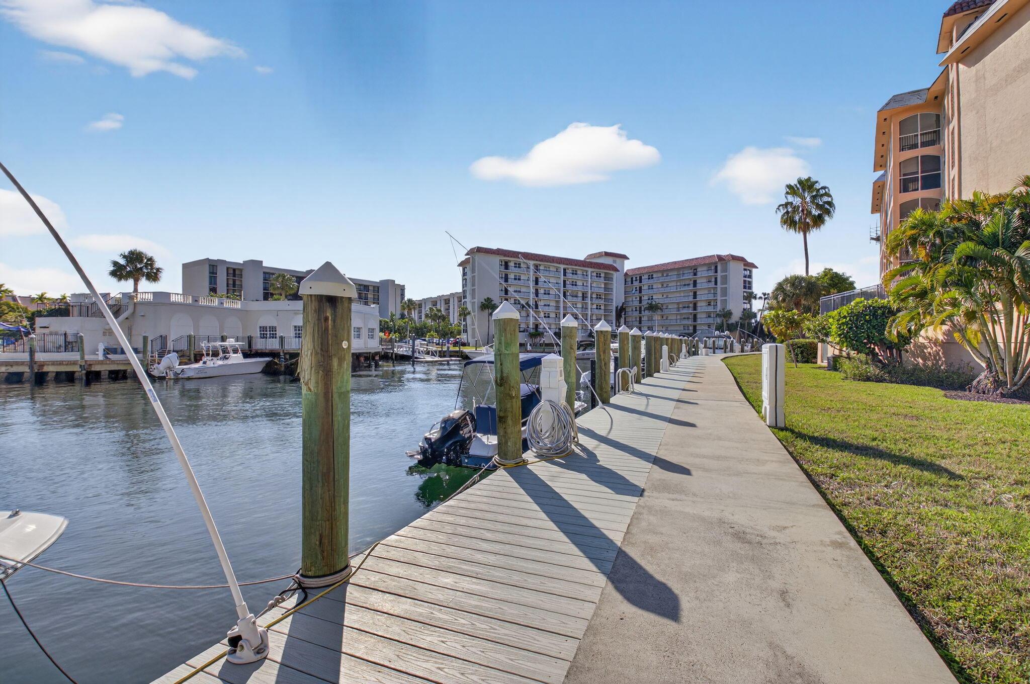2871 N OCEAN Boulevard N V345