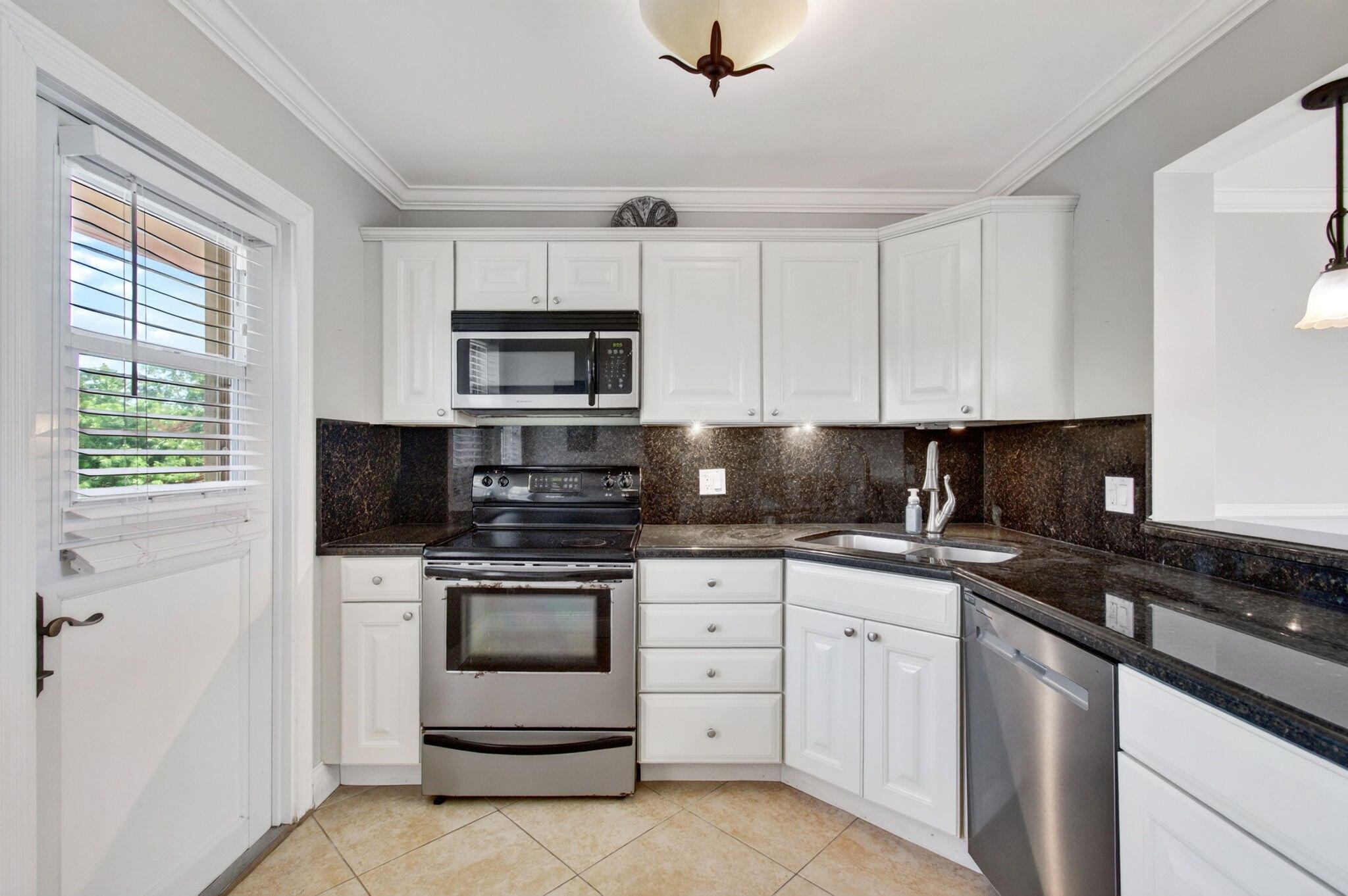 2871 N OCEAN Boulevard N V345