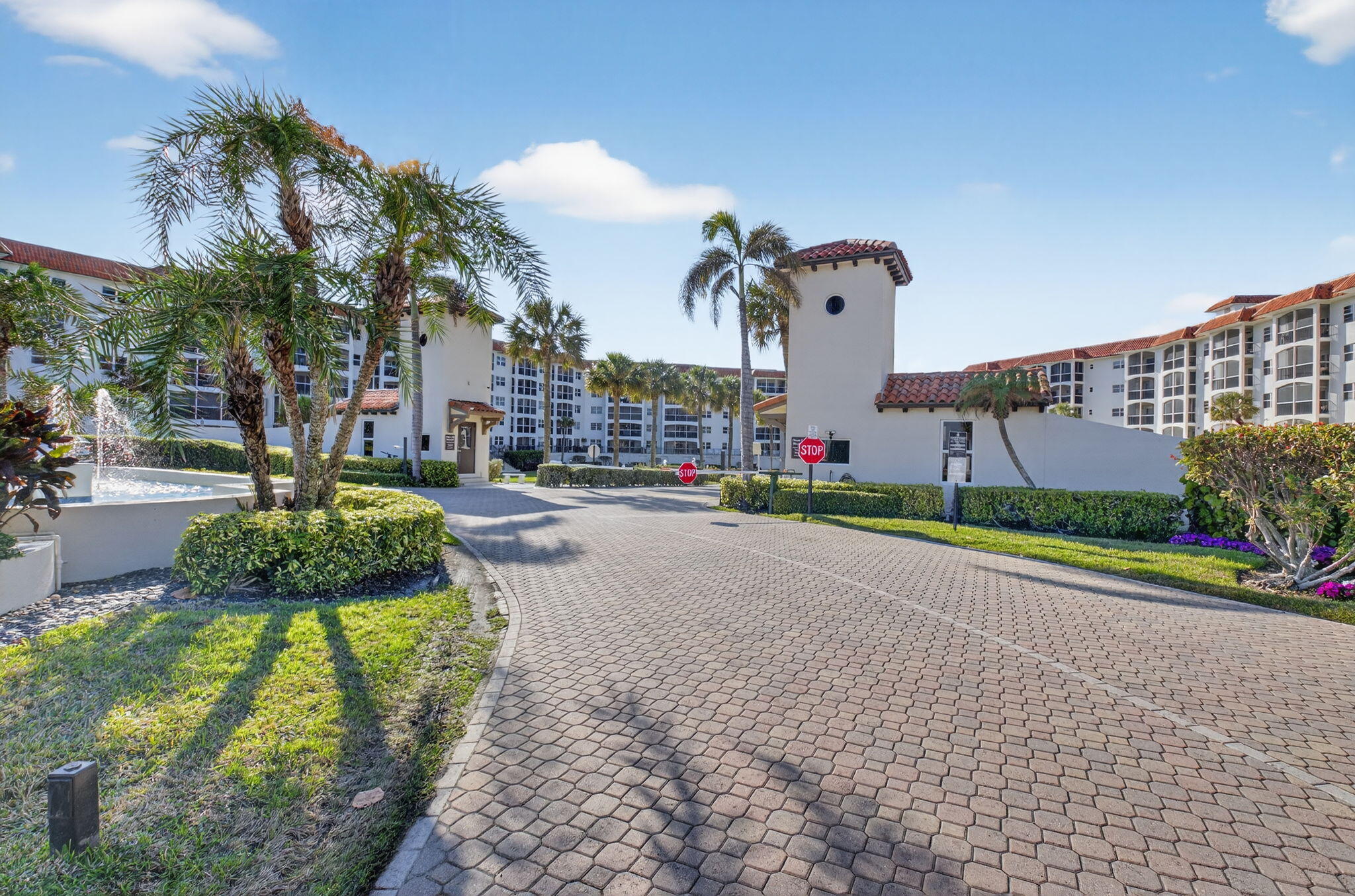 2871 N OCEAN Boulevard N V345