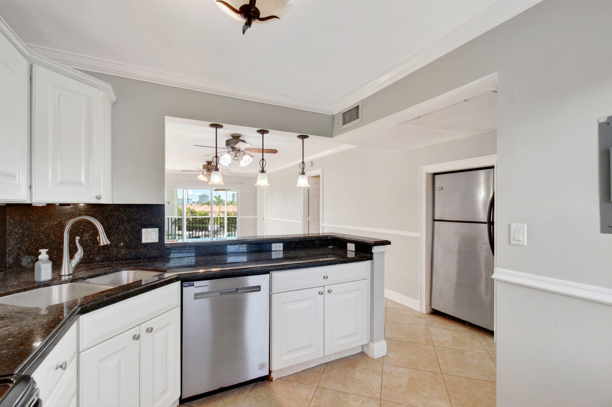 2871 N OCEAN Boulevard N V345