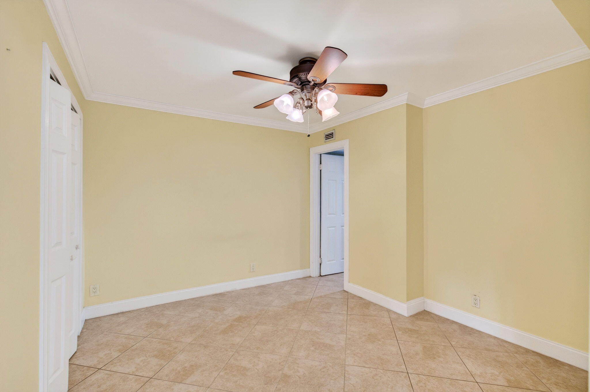2871 N OCEAN Boulevard N V345