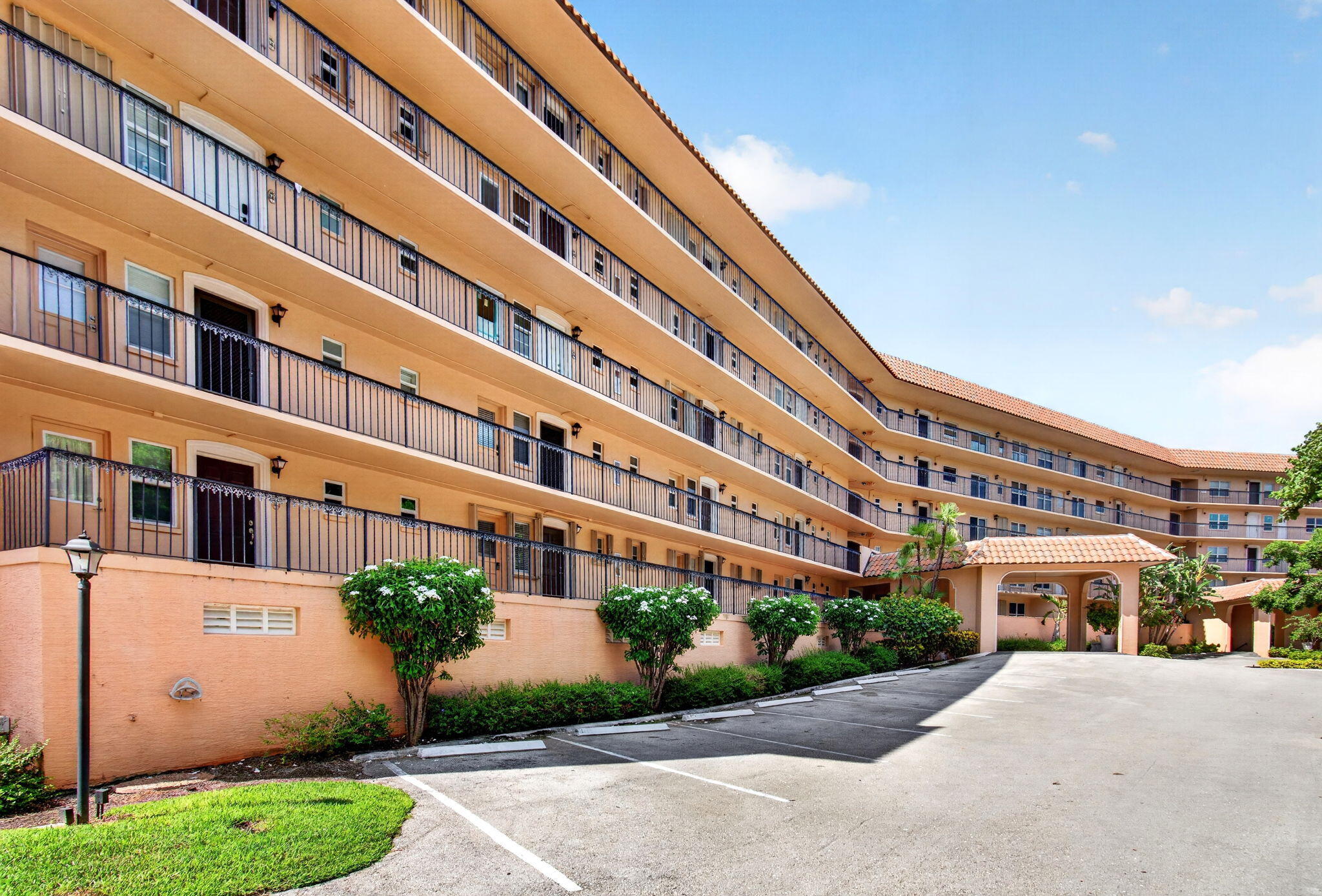 2871 N OCEAN Boulevard N V345