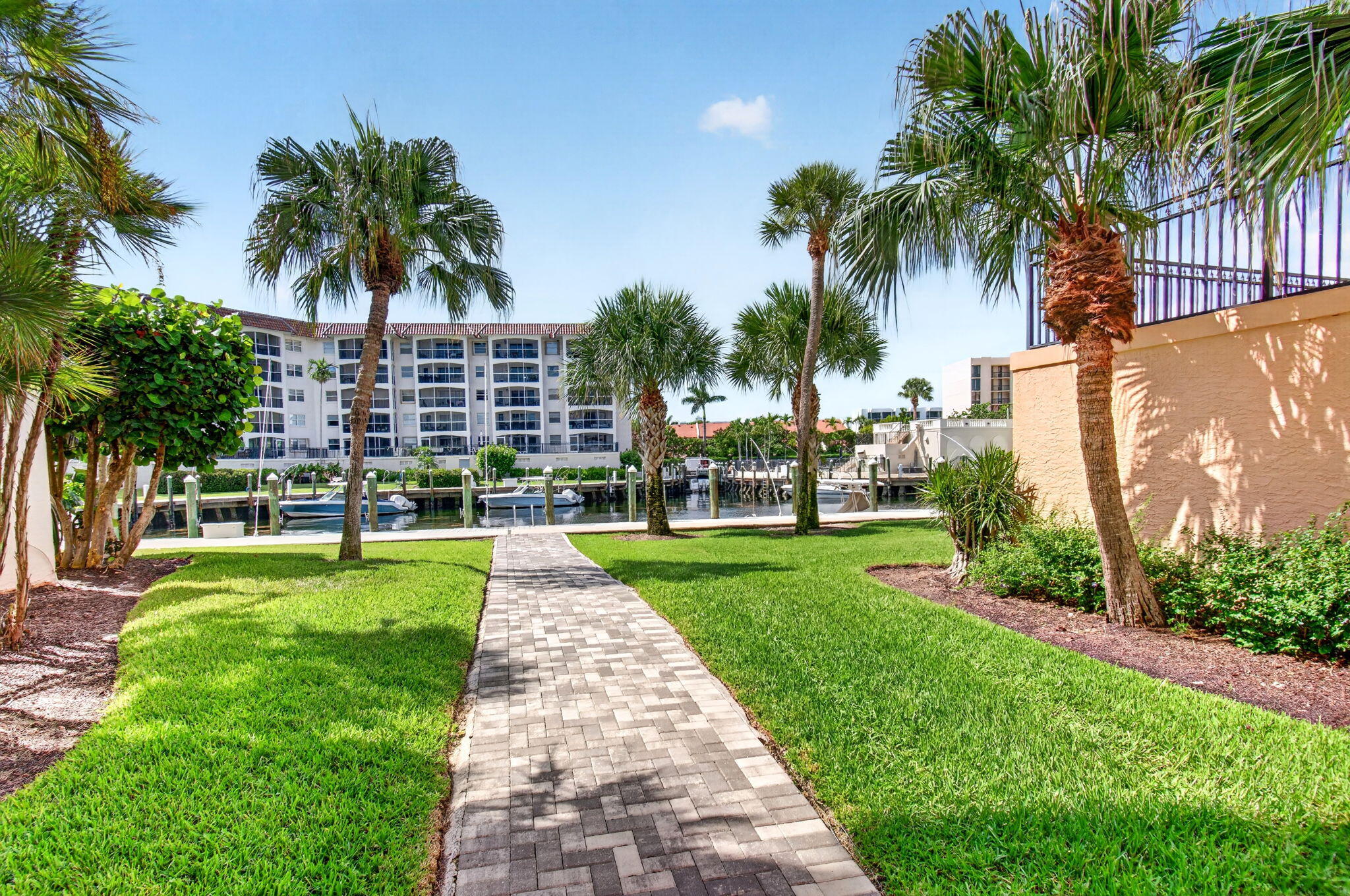 2871 N OCEAN Boulevard N V345