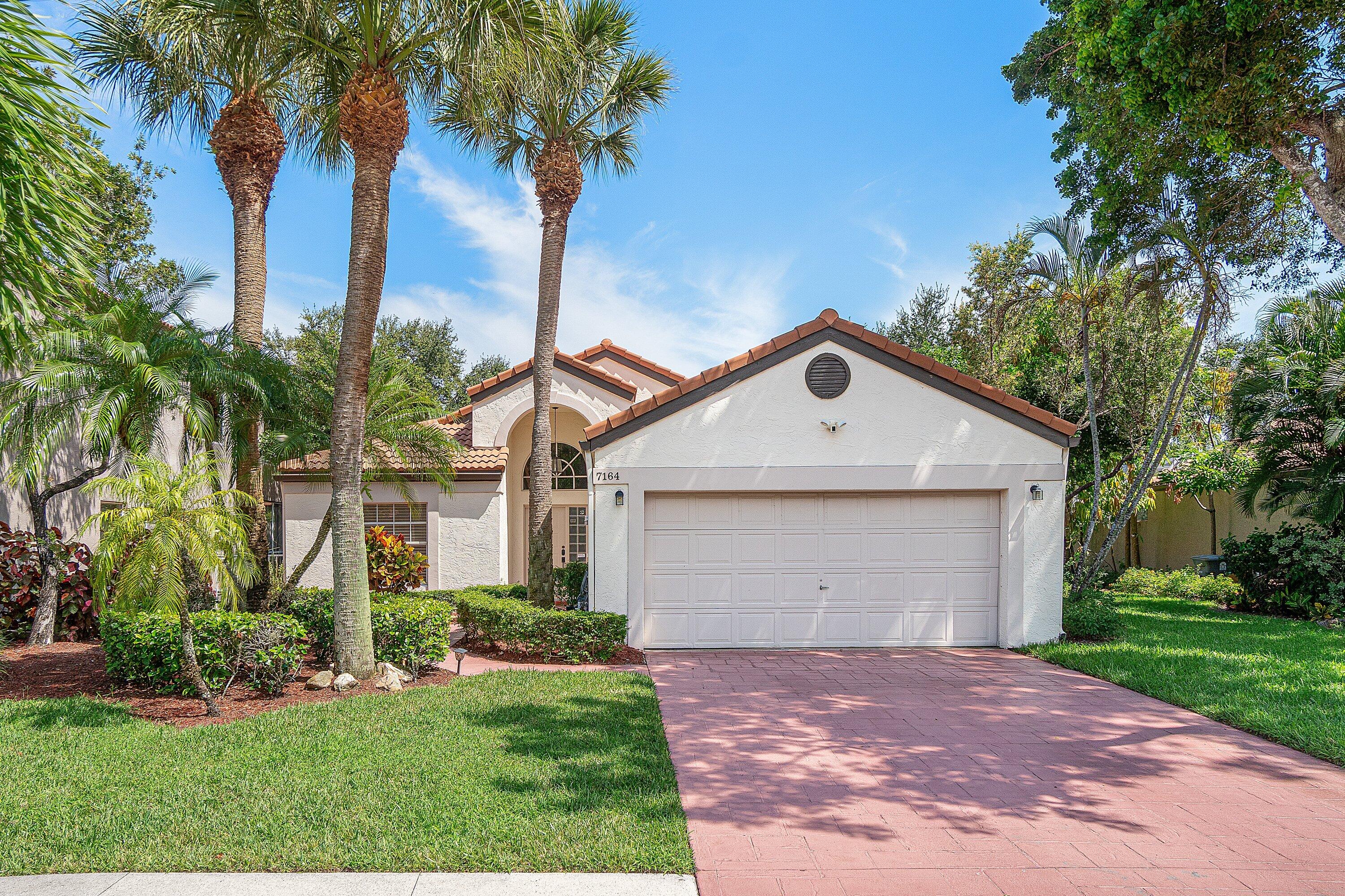 7164 VIA PALOMAR