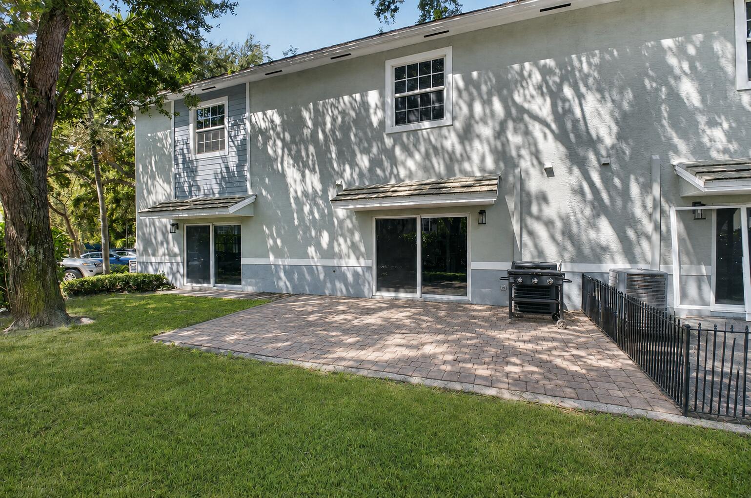 1030 CRYSTAL Way 103
