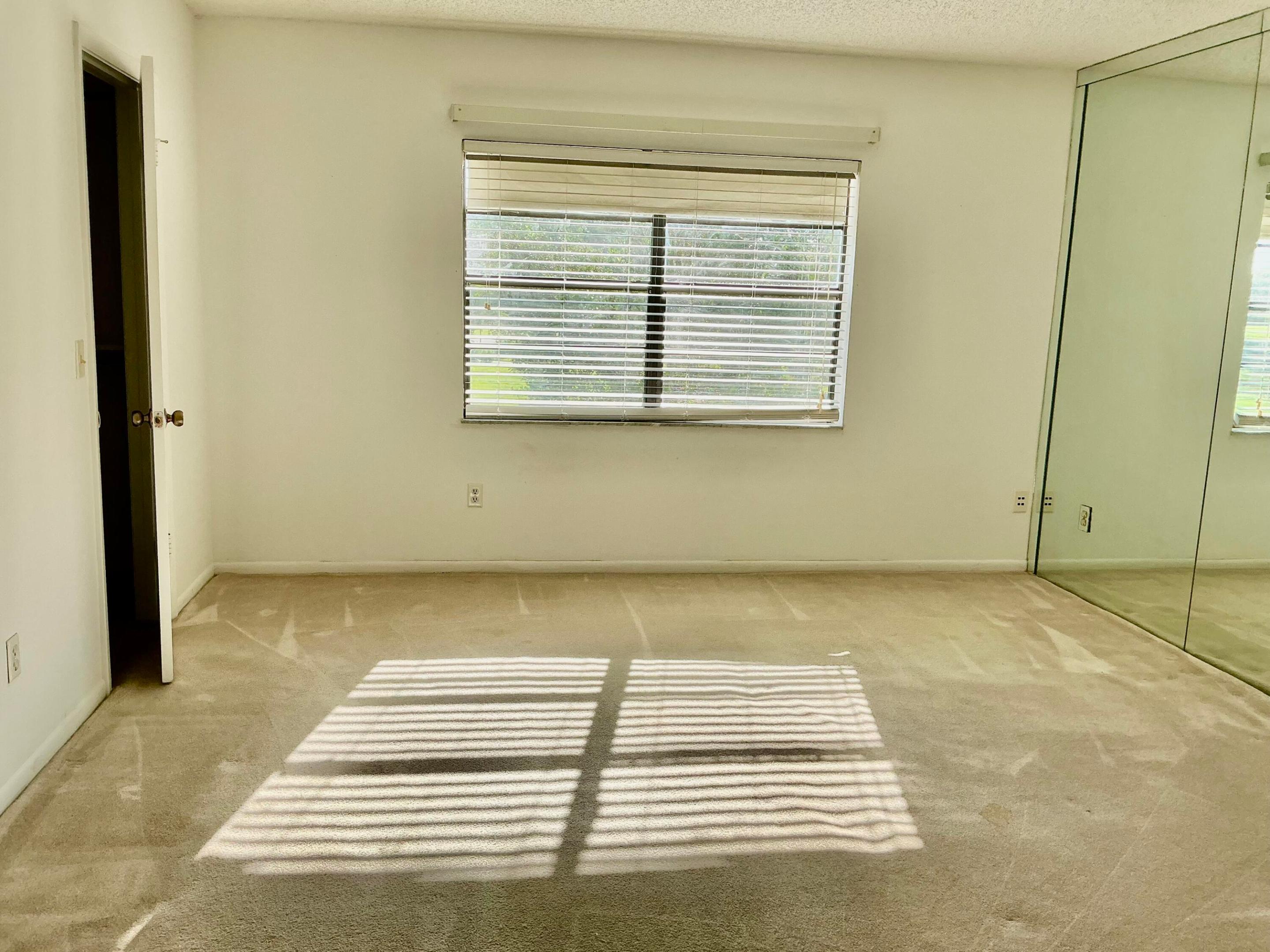 9264 Vista Del Lago H