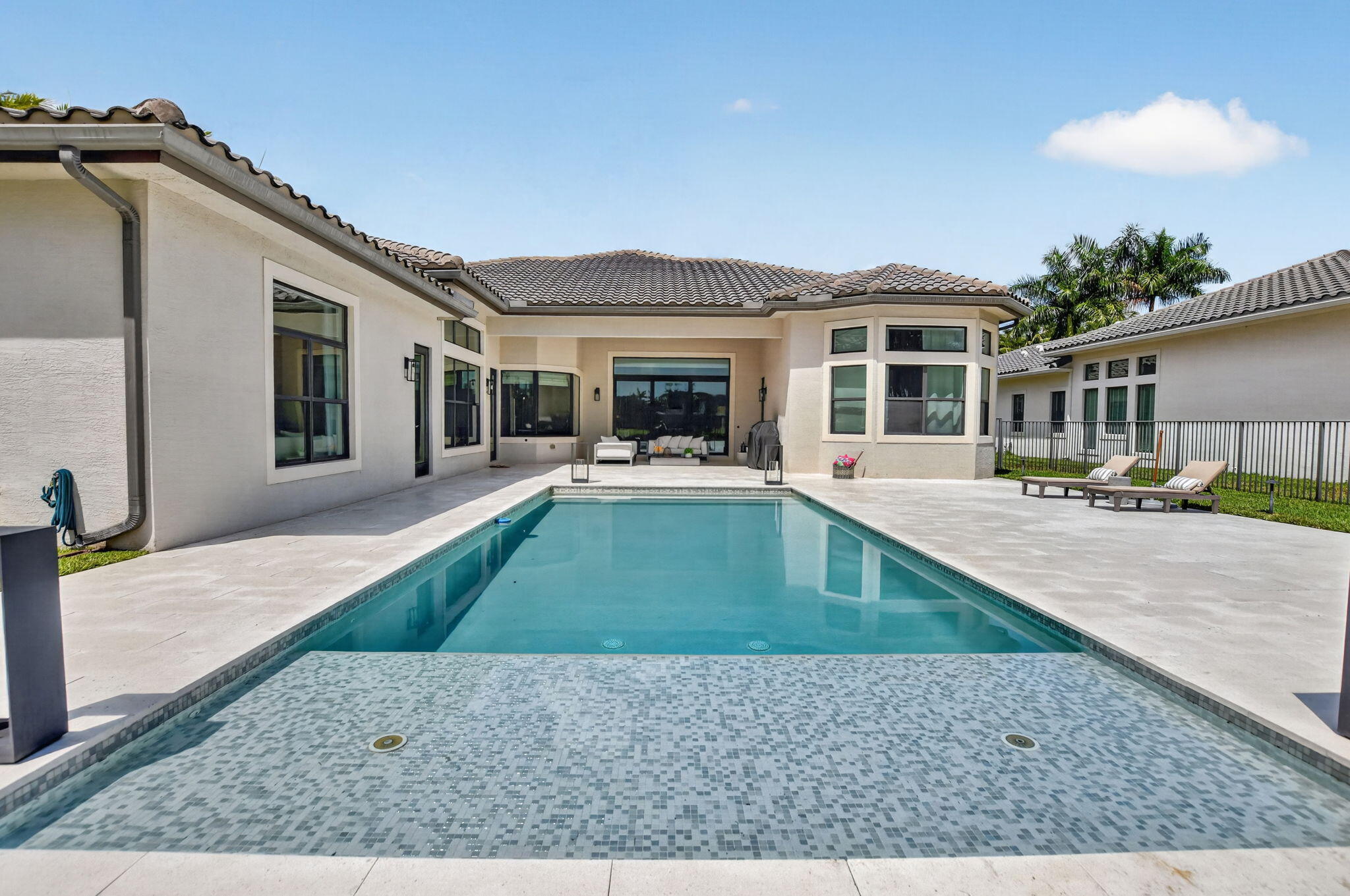 16740 STRASBOURG Lane