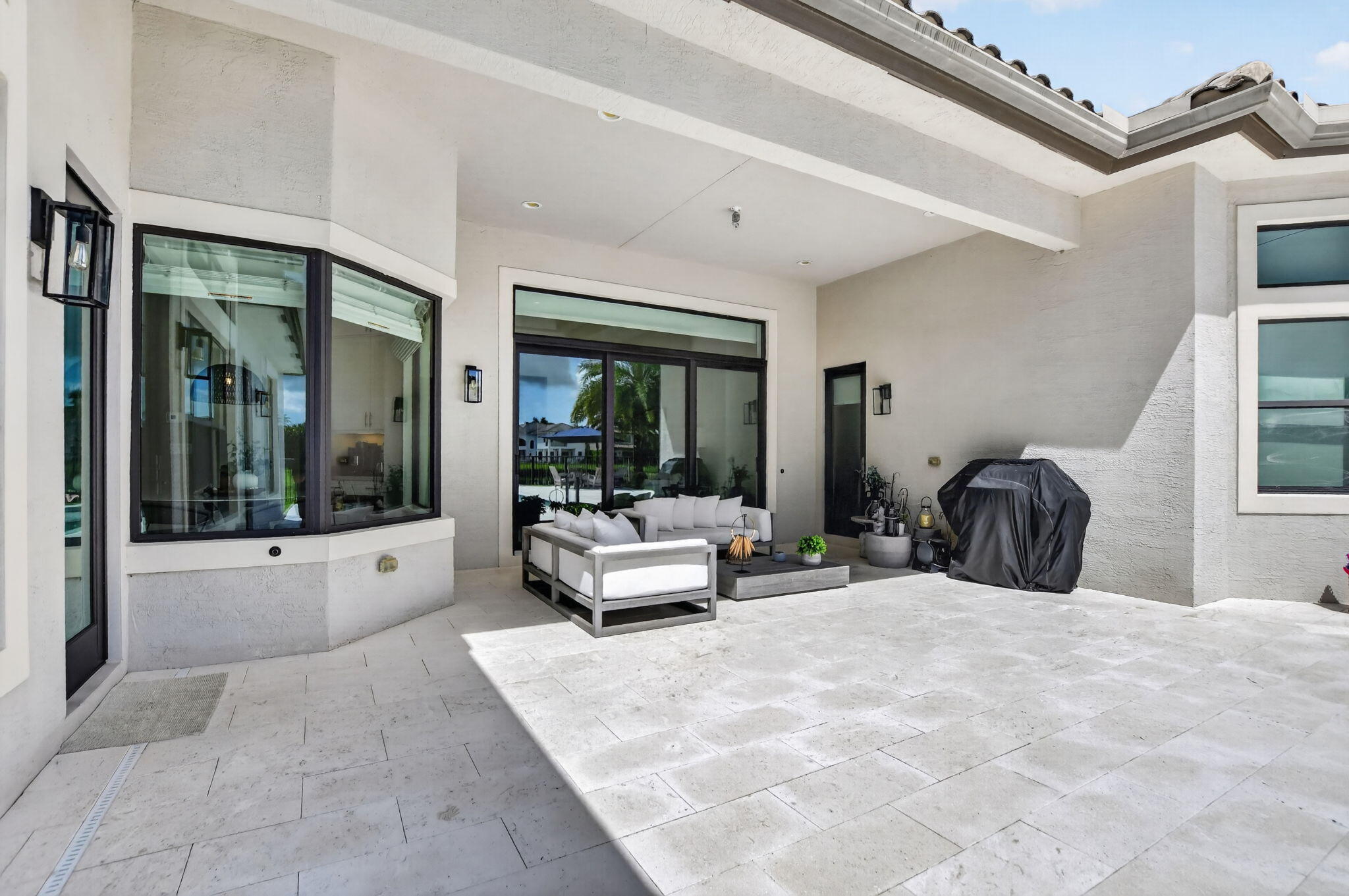 16740 STRASBOURG Lane