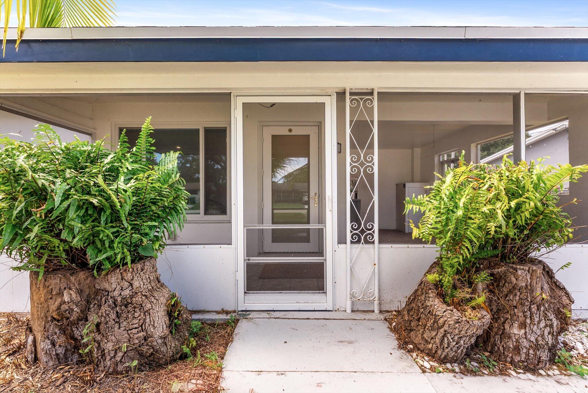 4641 SW 25TH Terrace