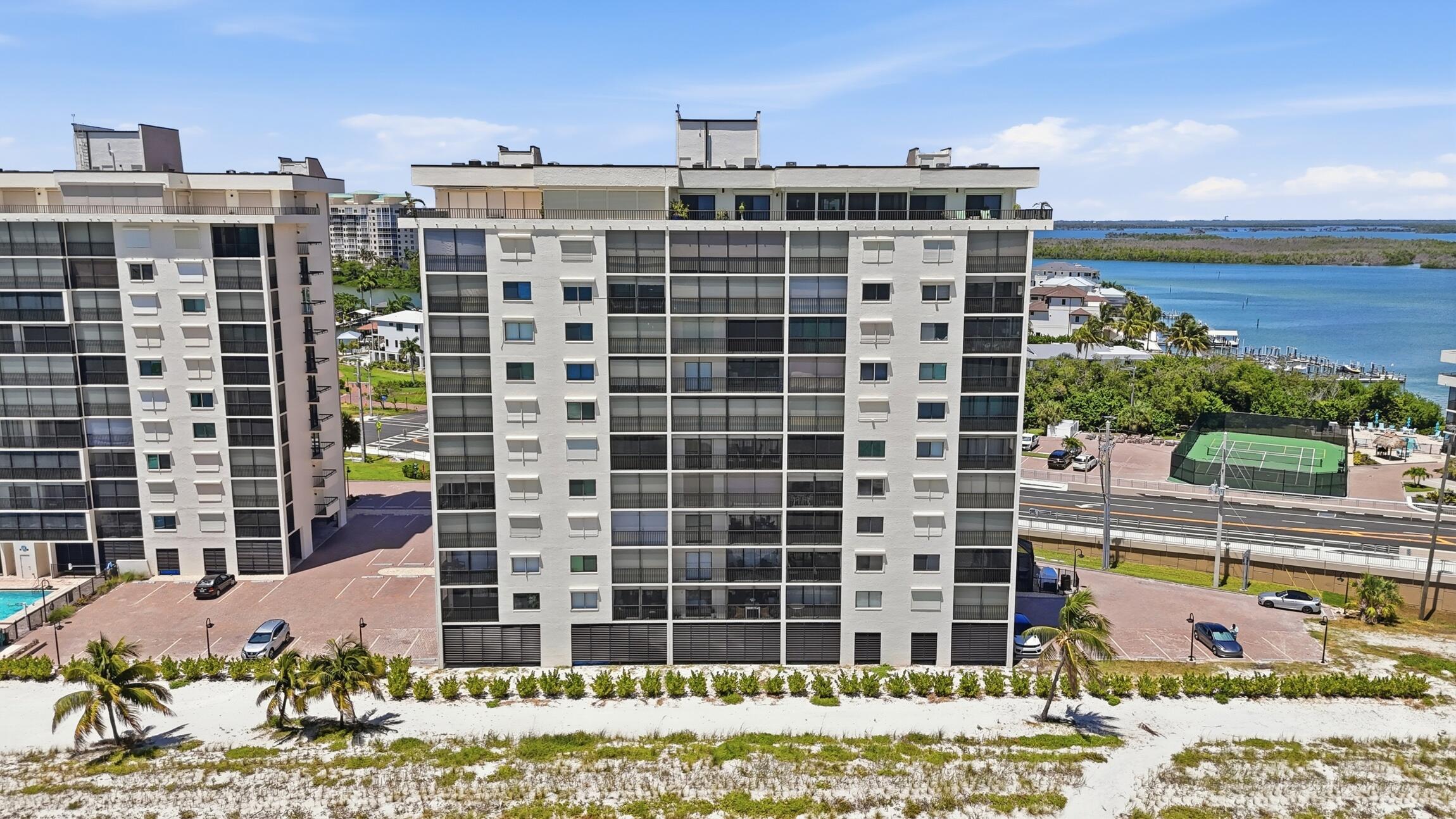 8402 Estero Boulevard Apt 405