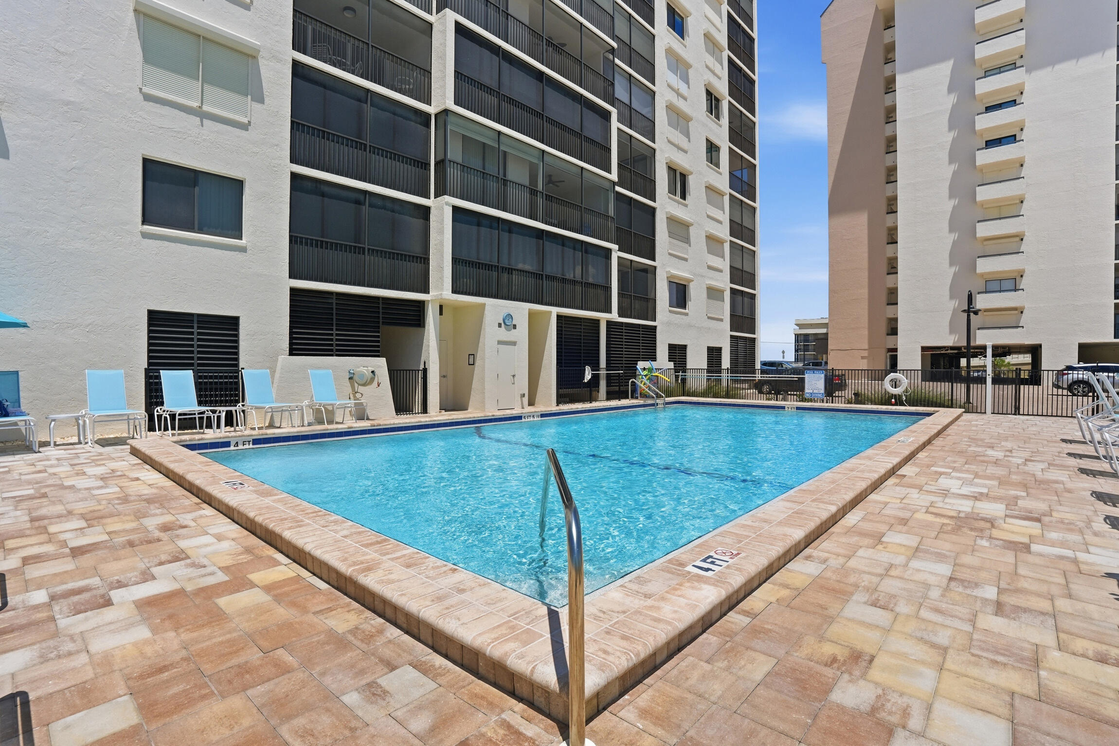 8402 Estero Boulevard Apt 405
