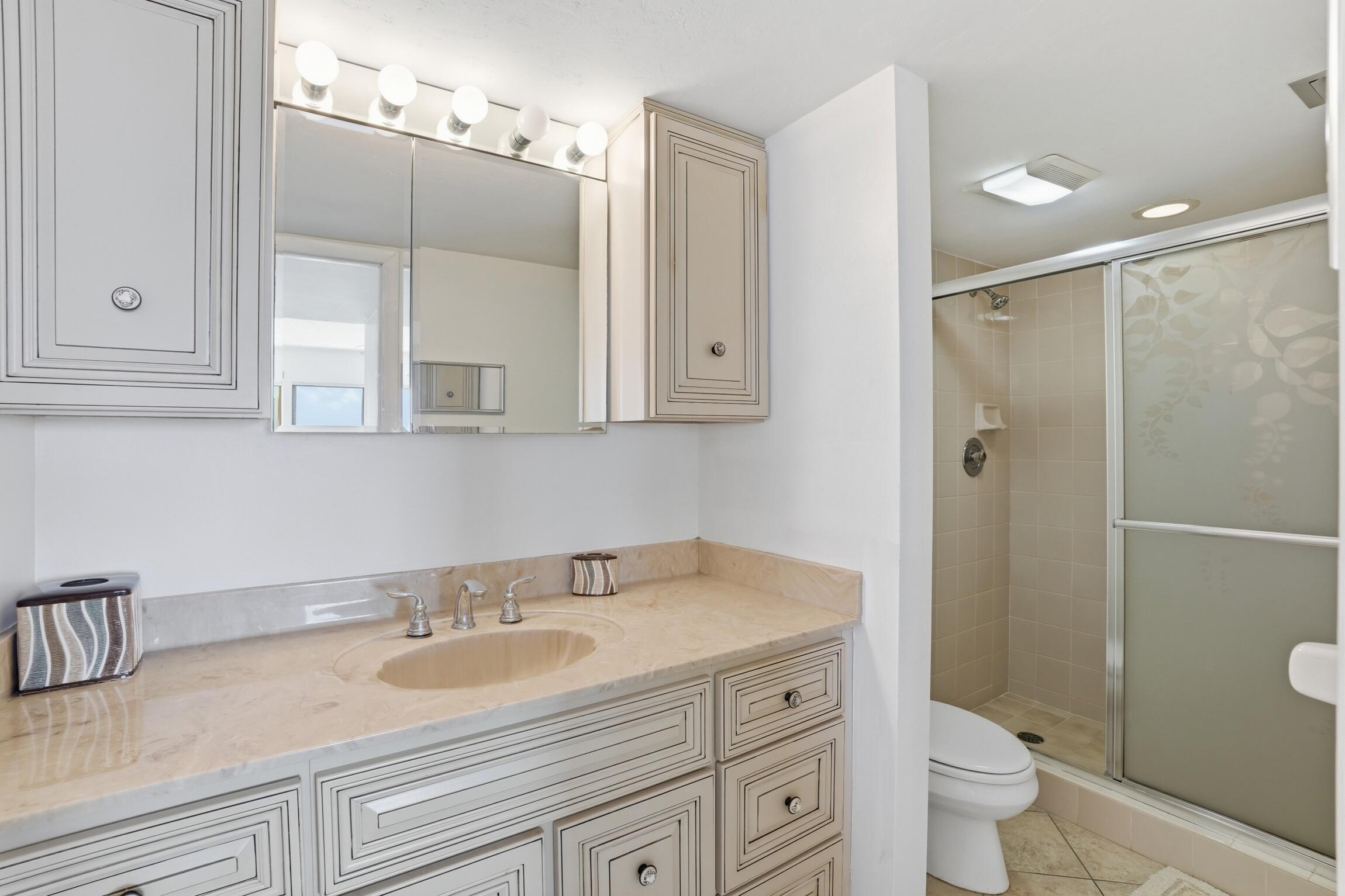 8402 Estero Boulevard Apt 405