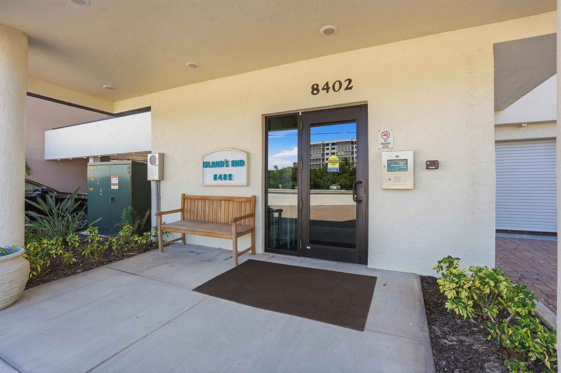 8402 Estero Boulevard Apt 405