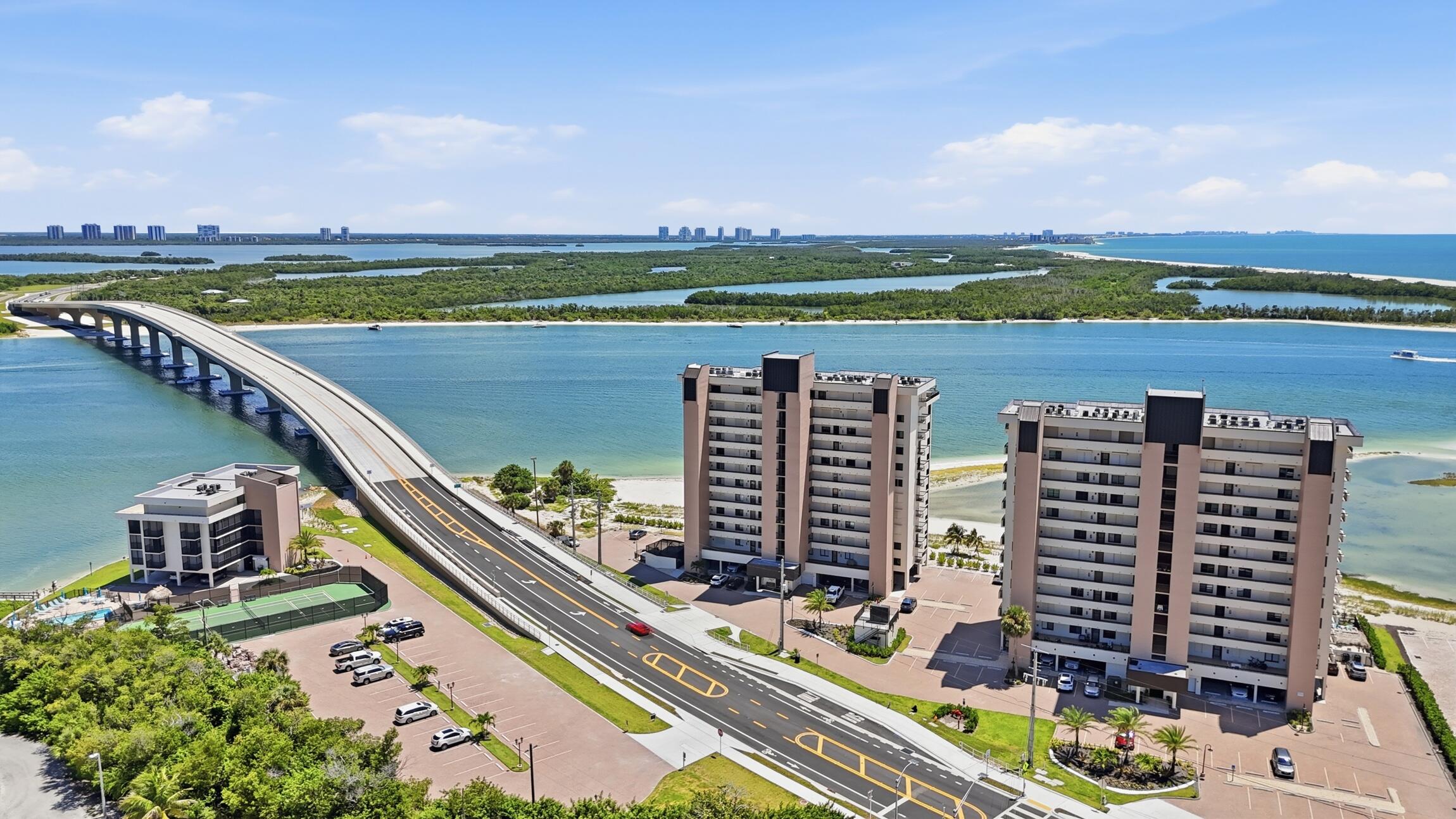 8402 Estero Boulevard Apt 405