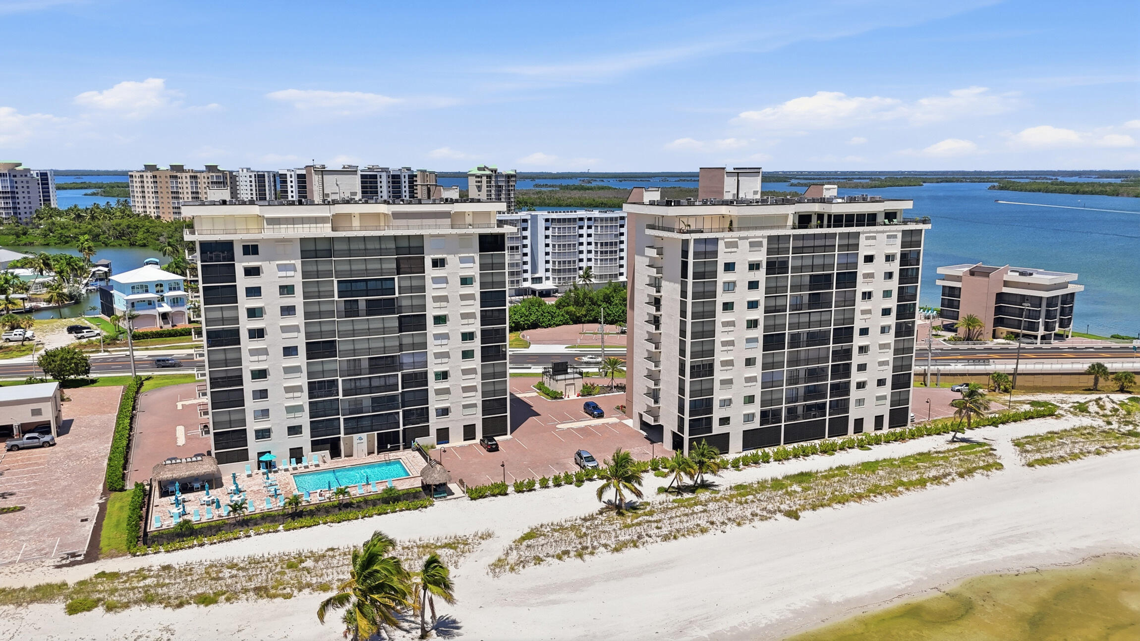 8402 Estero Boulevard Apt 405